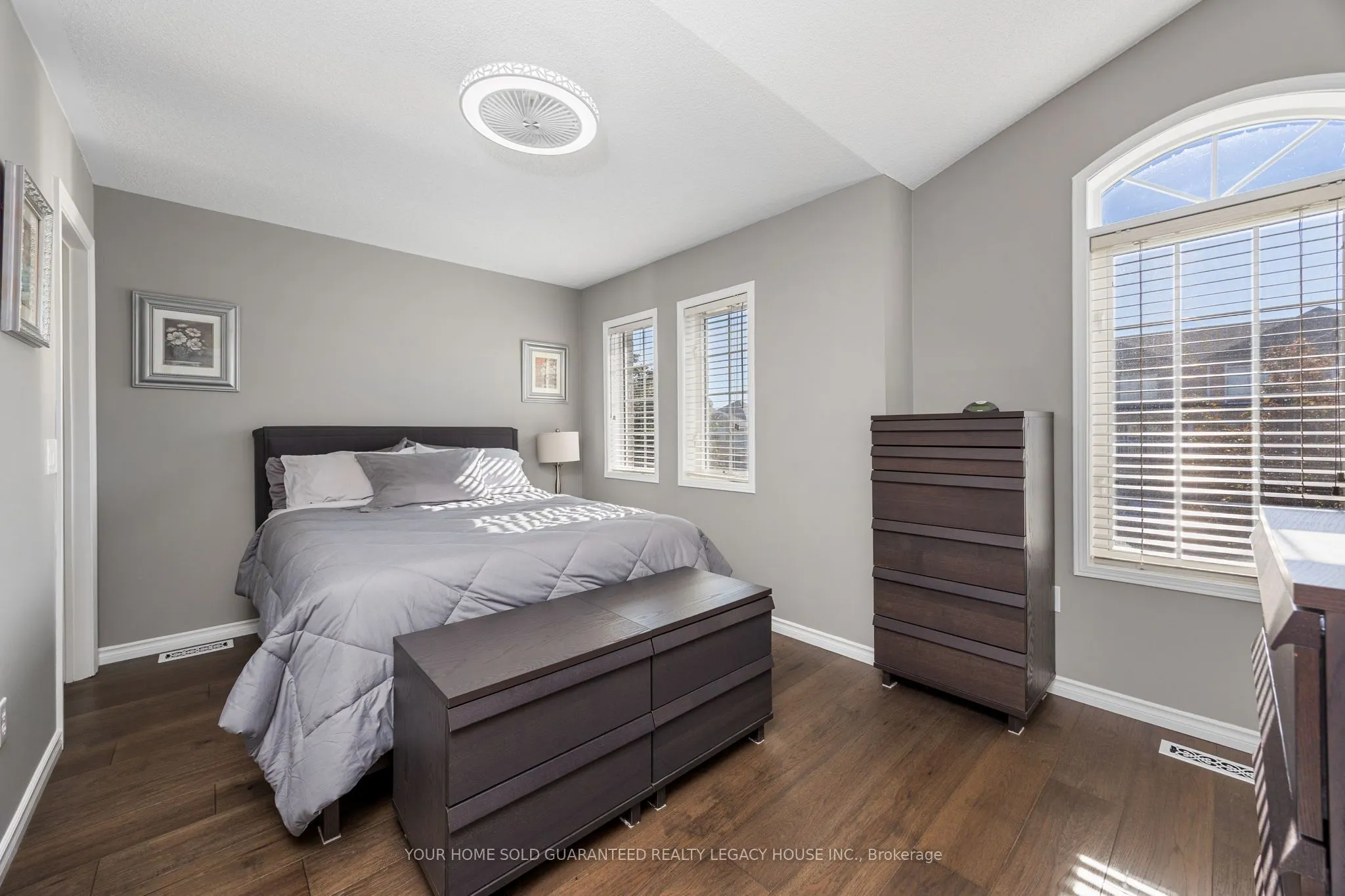 105 Knoll Haven Circle