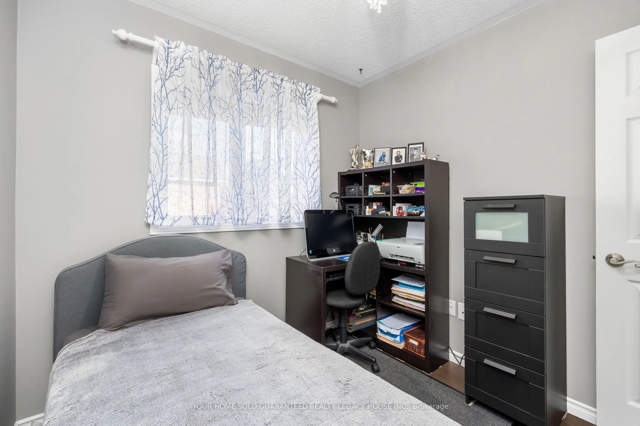 105 Knoll Haven Circle