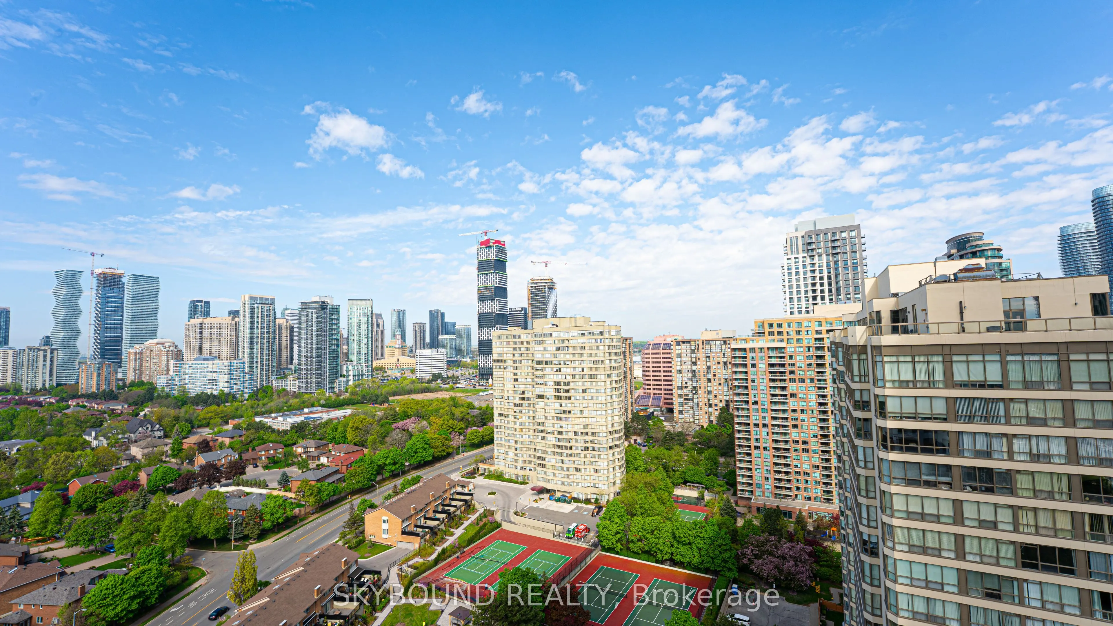 36 Elm Dr W Drive, #2210