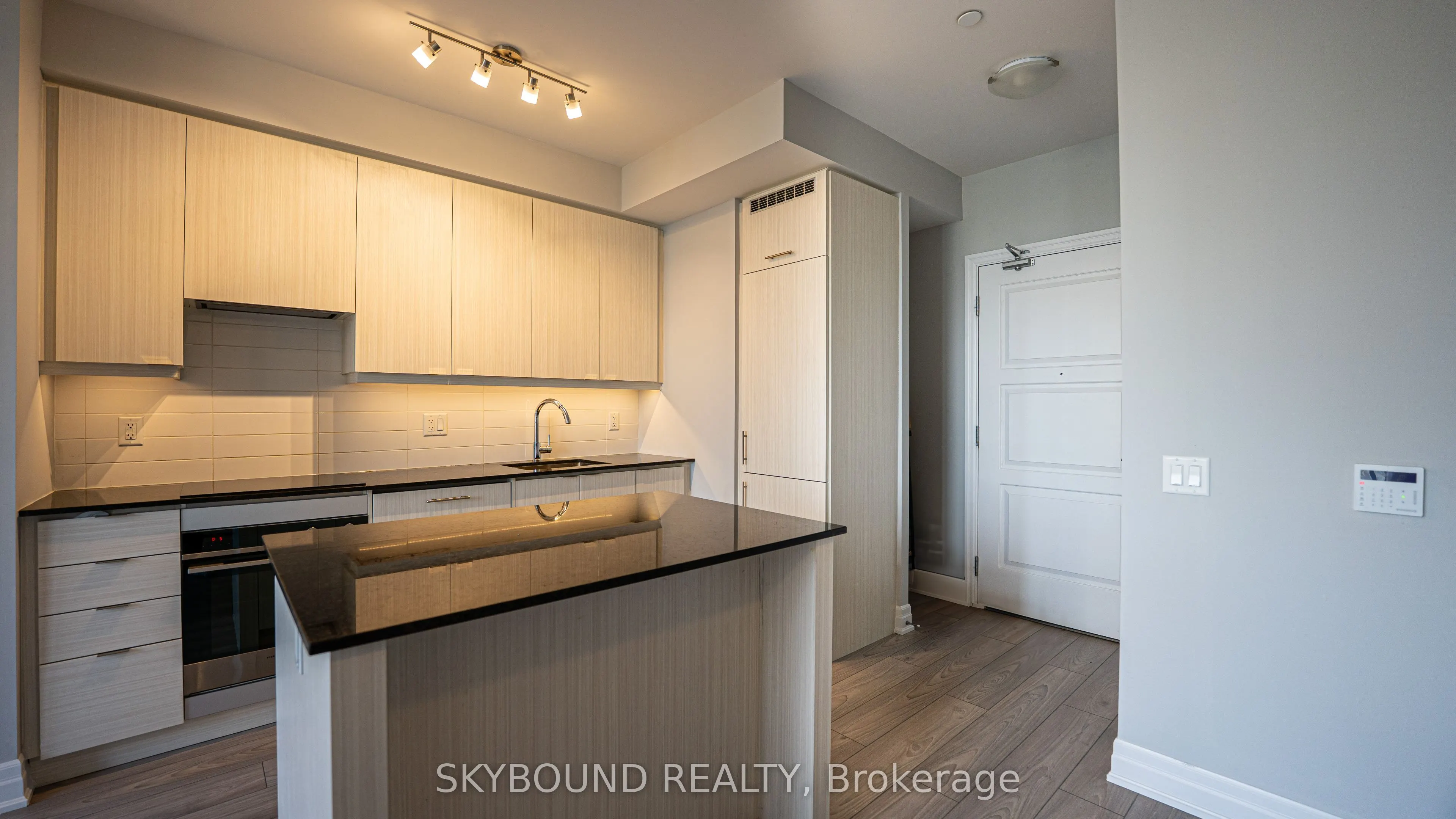 36 Elm Dr W Drive, #2210