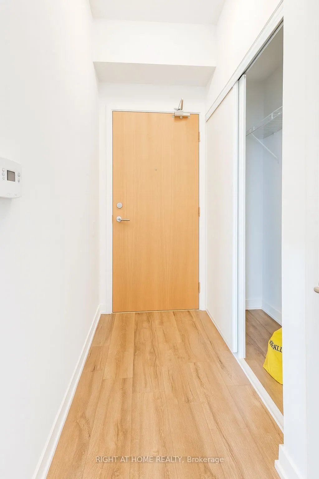 1787 St Clair Avenue W, #821