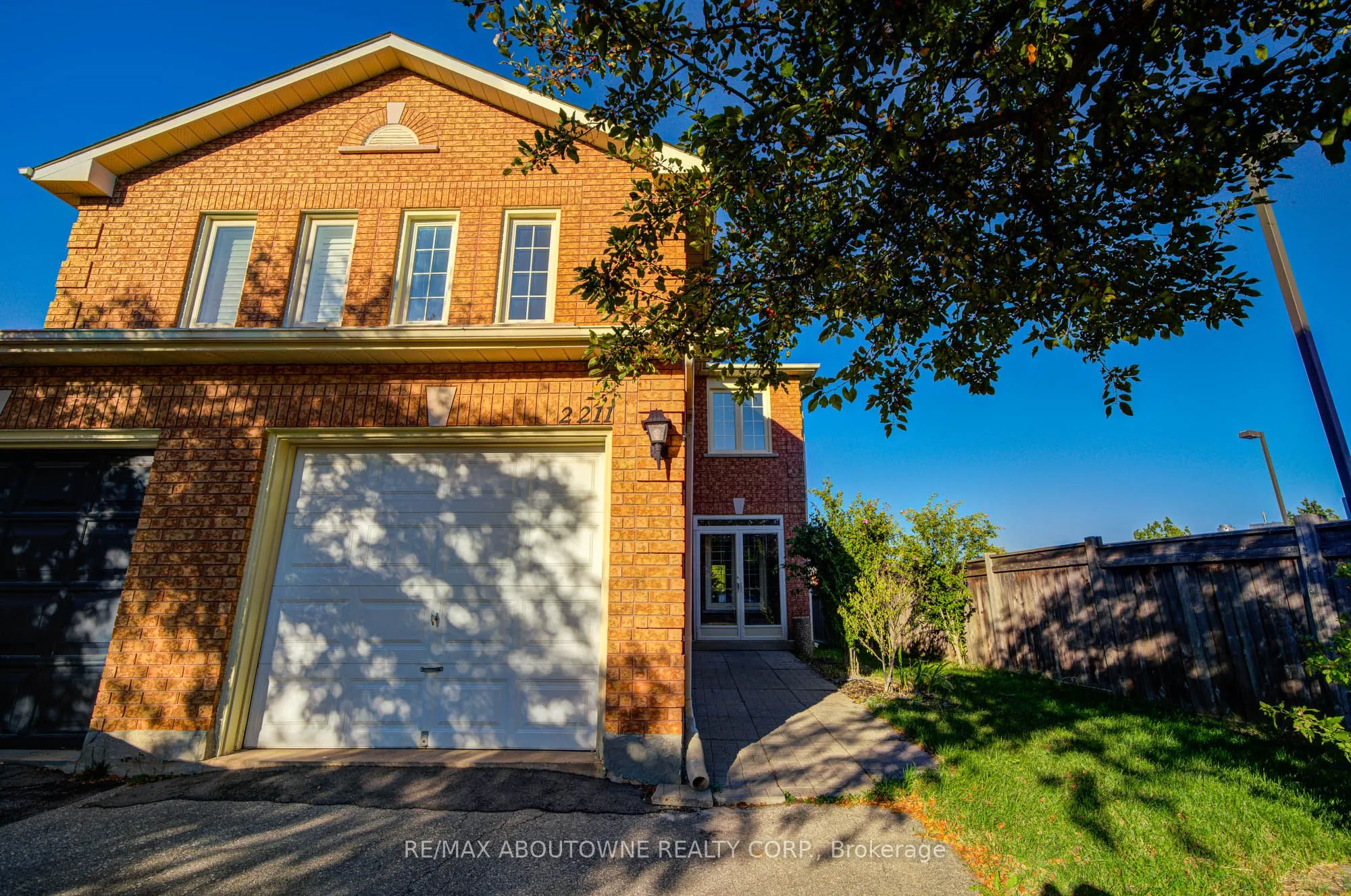 2211 Dale Ridge Drive