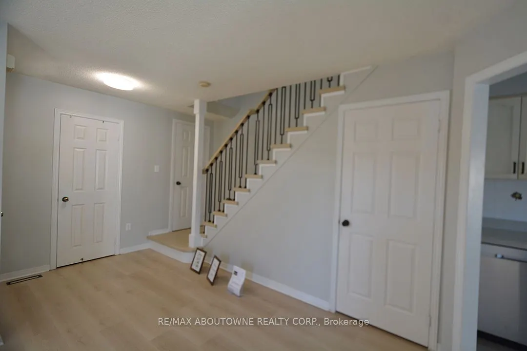 2211 Dale Ridge Drive
