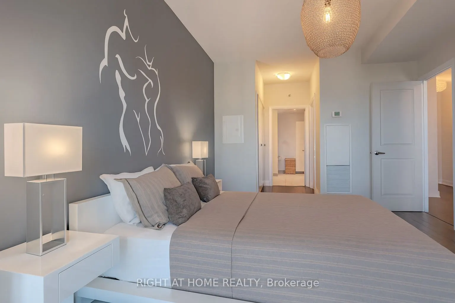 55 Speers Road, #1603