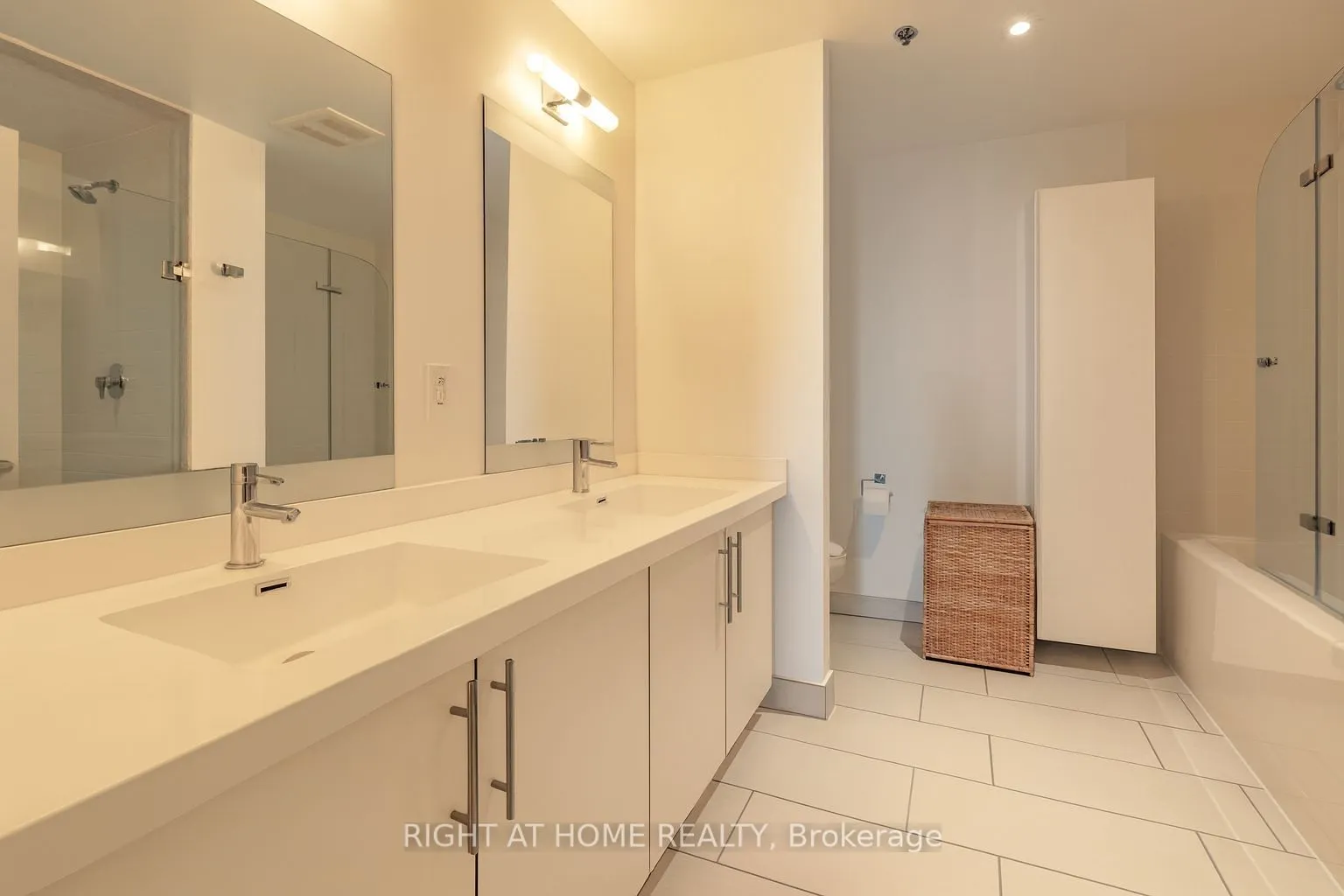 55 Speers Road, #1603