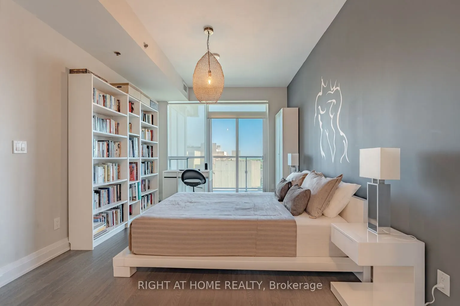 55 Speers Road, #1603