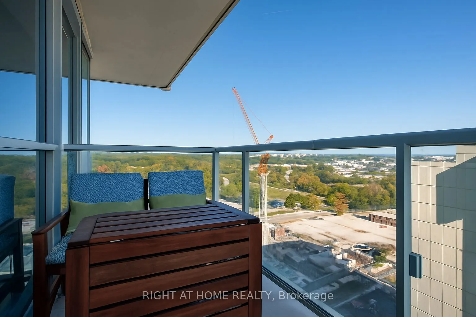 55 Speers Road, #1603