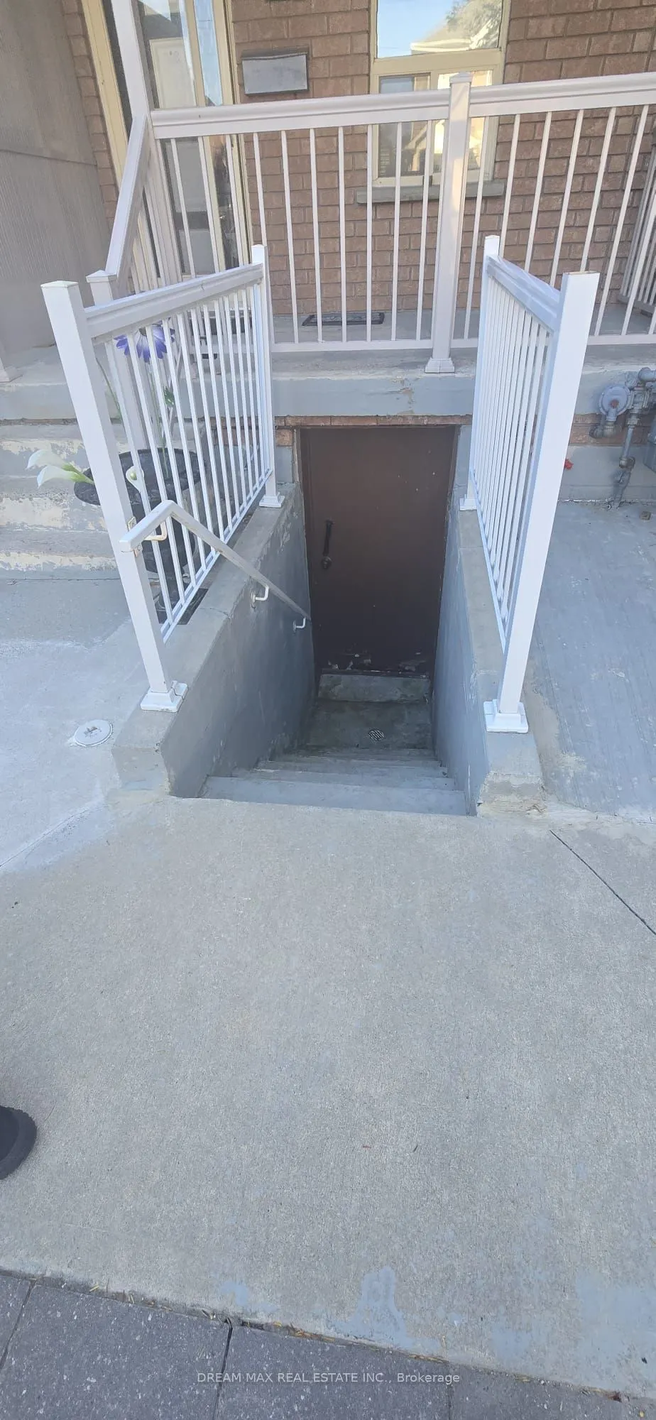 46 Bristol Avenue, #Basement