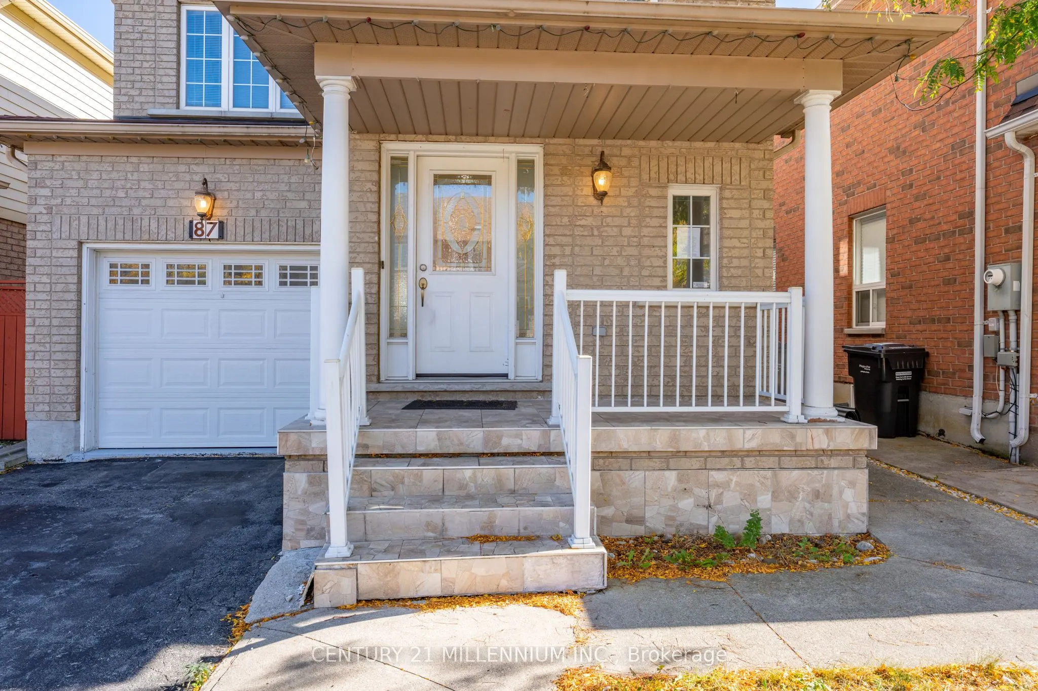 87 Heartleaf Crescent