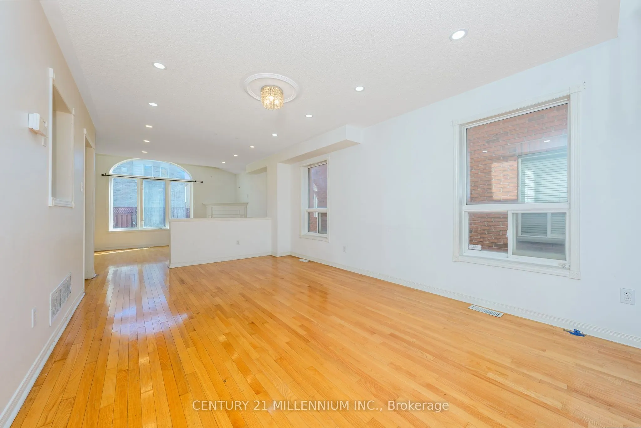 87 Heartleaf Crescent