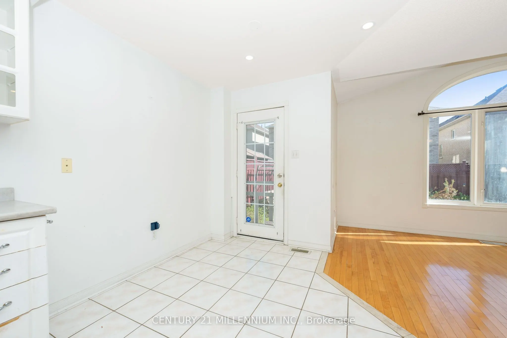 87 Heartleaf Crescent