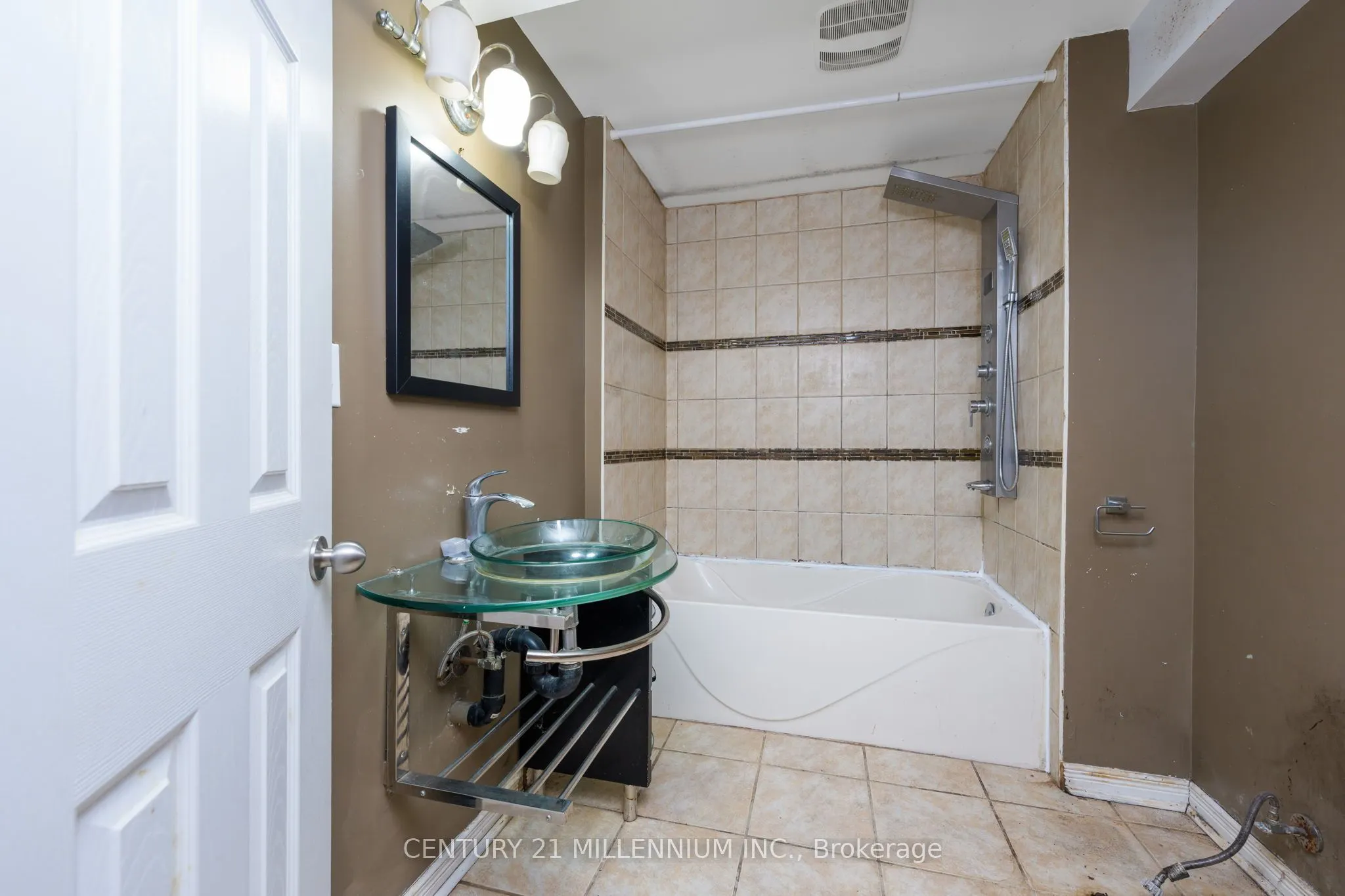 87 Heartleaf Crescent