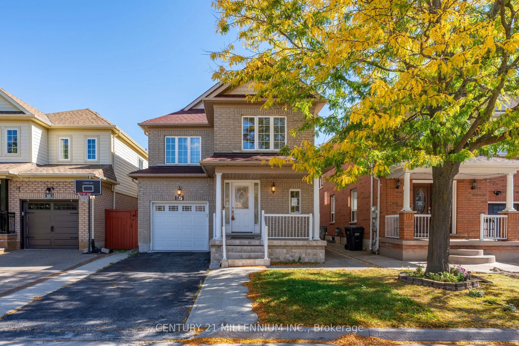 87 Heartleaf Crescent