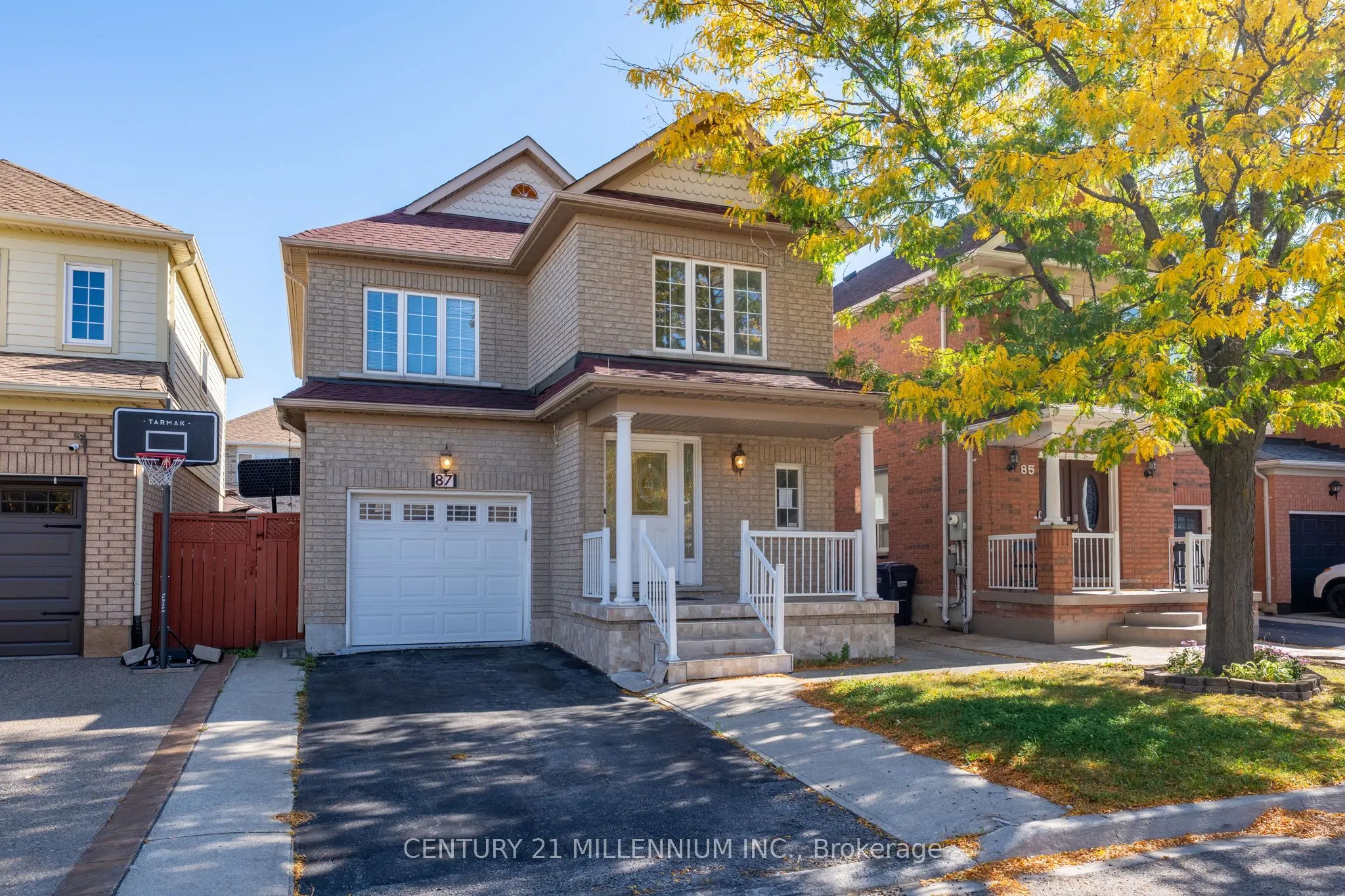 87 Heartleaf Crescent