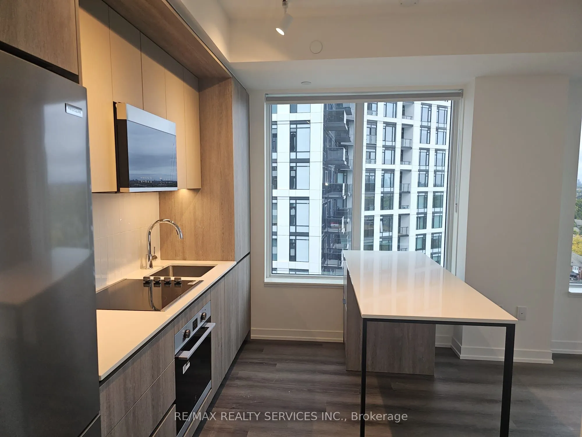 2485 Eglinton Avenue W, #1305
