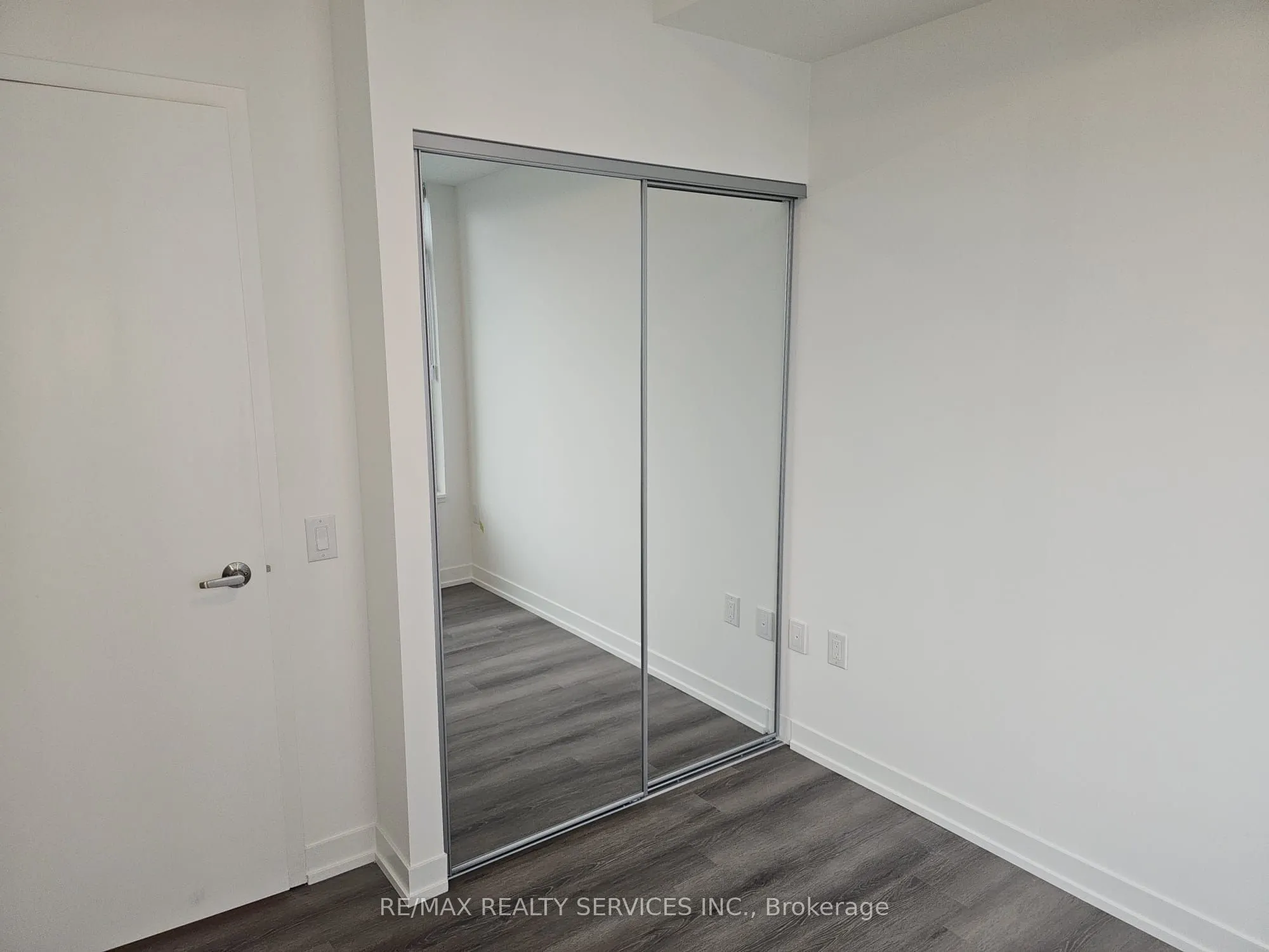 2485 Eglinton Avenue W, #1305