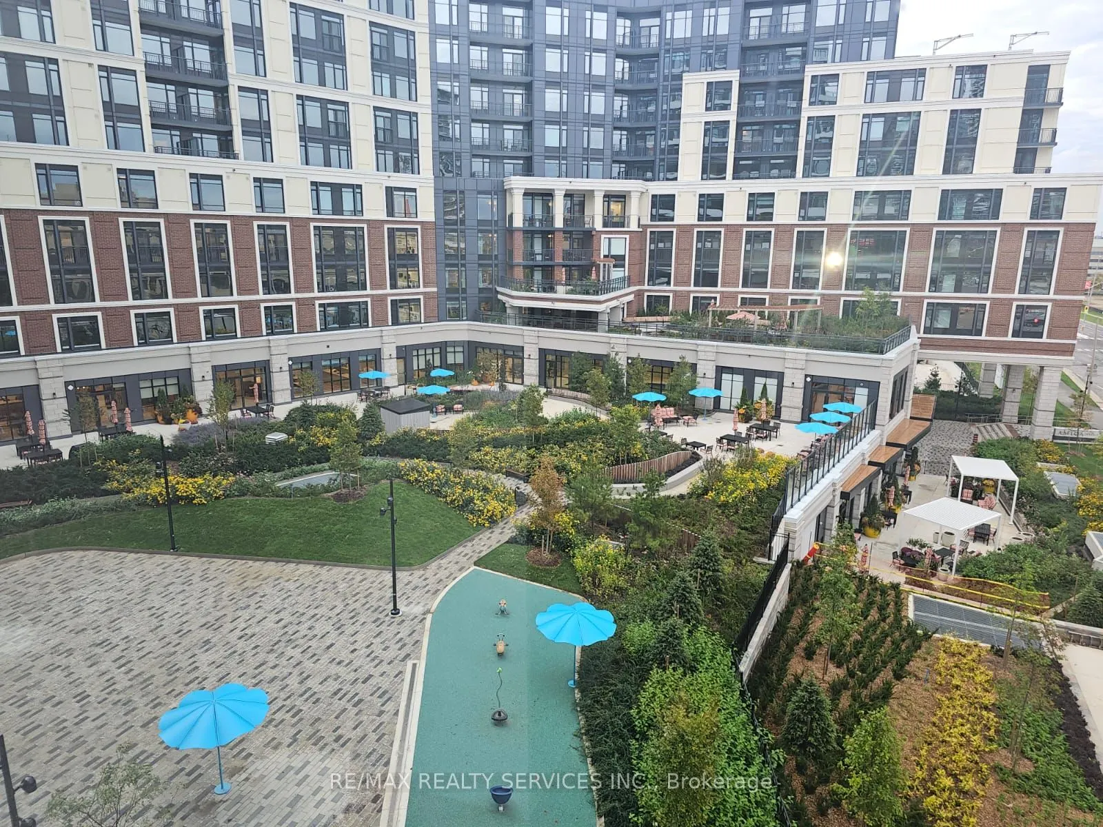 2485 Eglinton Avenue W, #1305