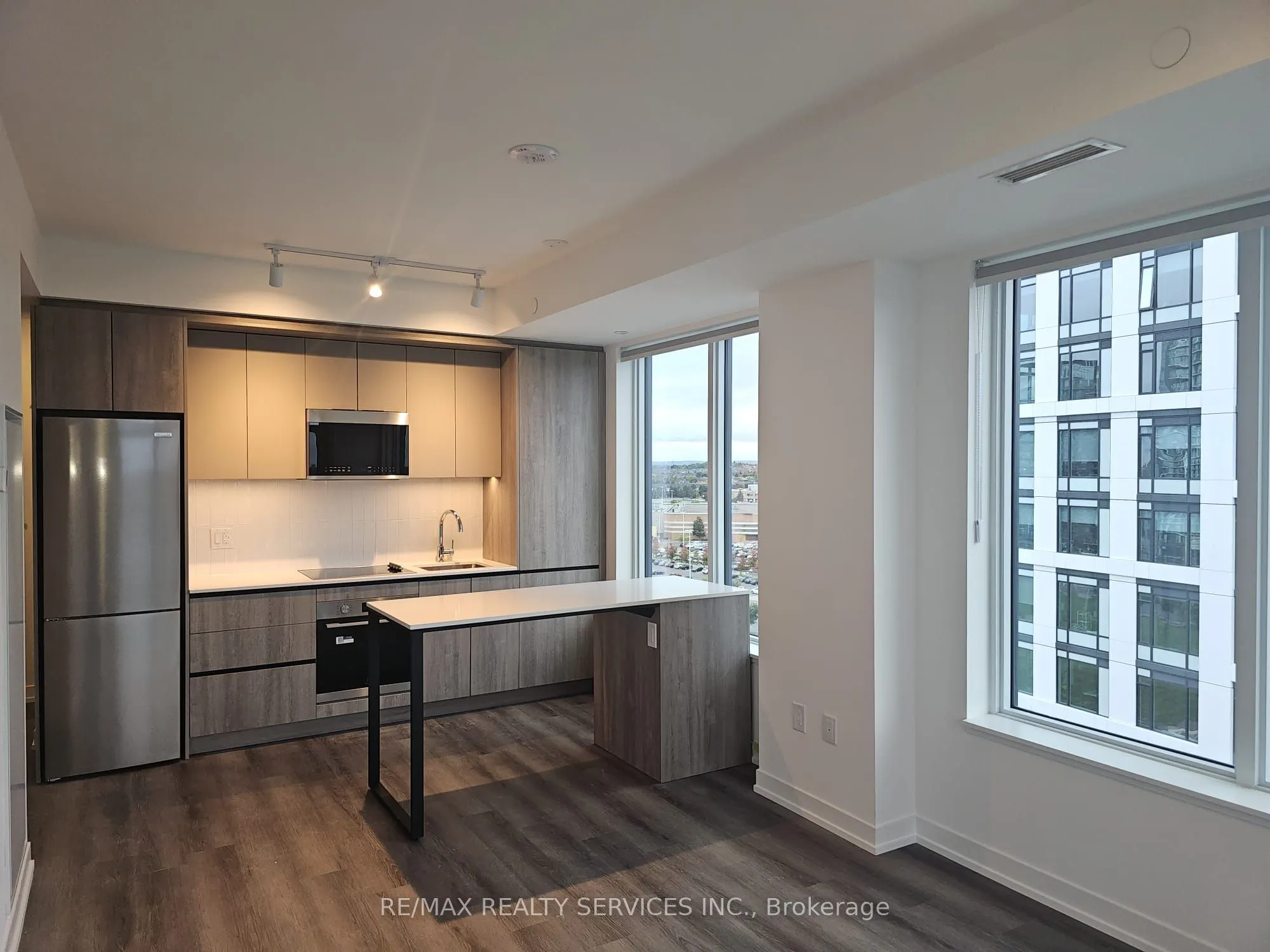 2485 Eglinton Avenue W, #1305