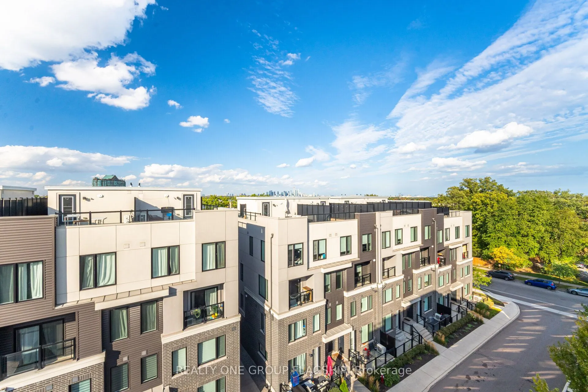 3476 Widdicombe Way W, #27