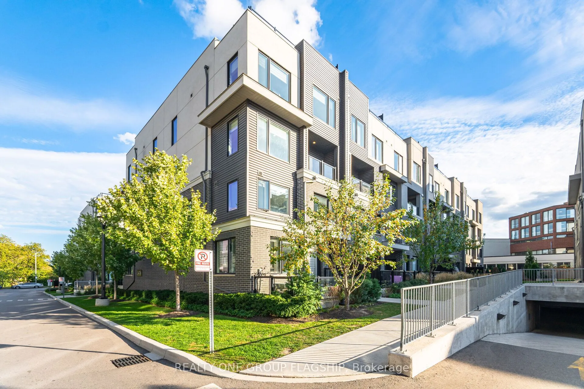 3476 Widdicombe Way W, #27