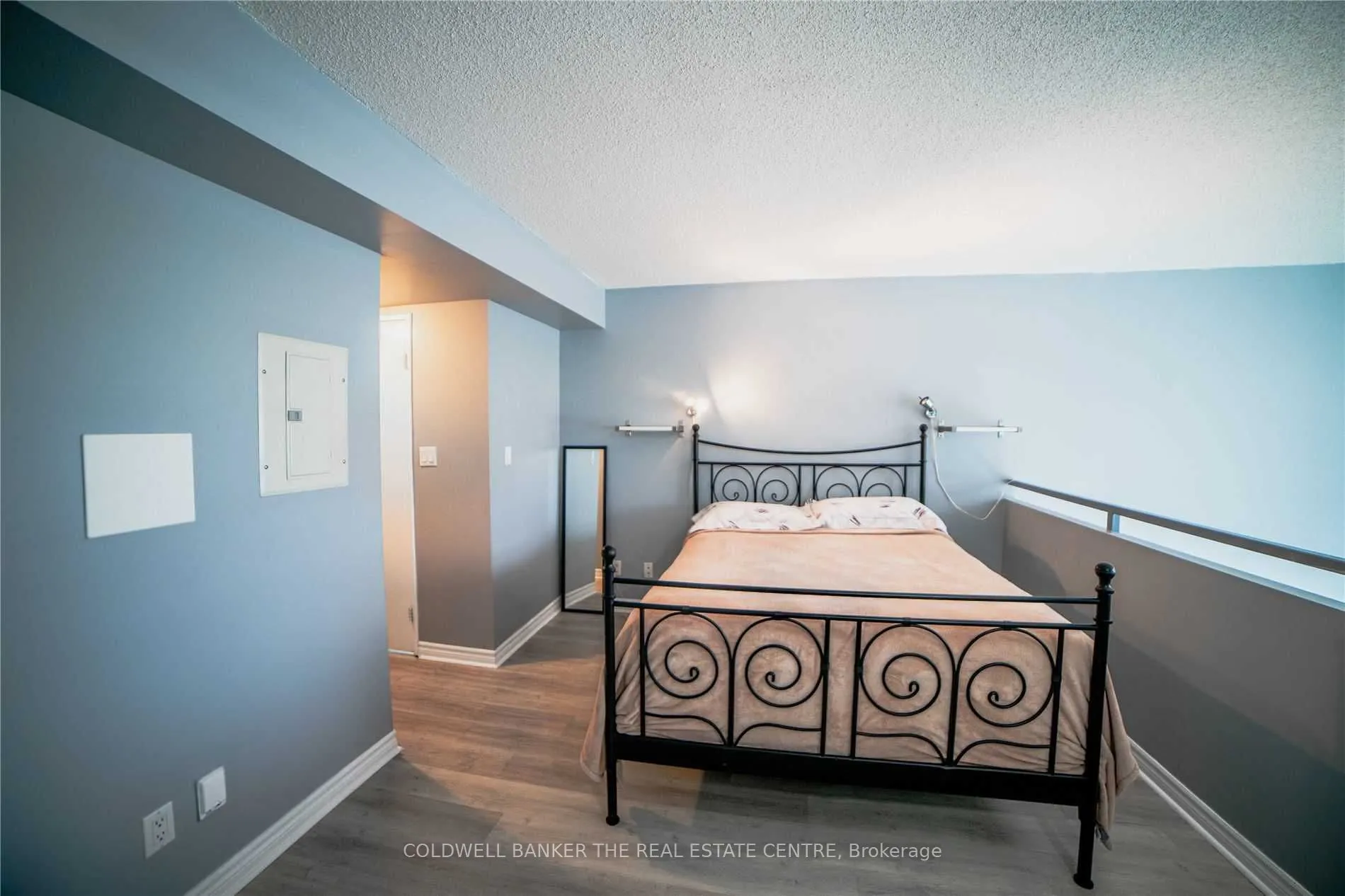 200 Manitoba Street, #224