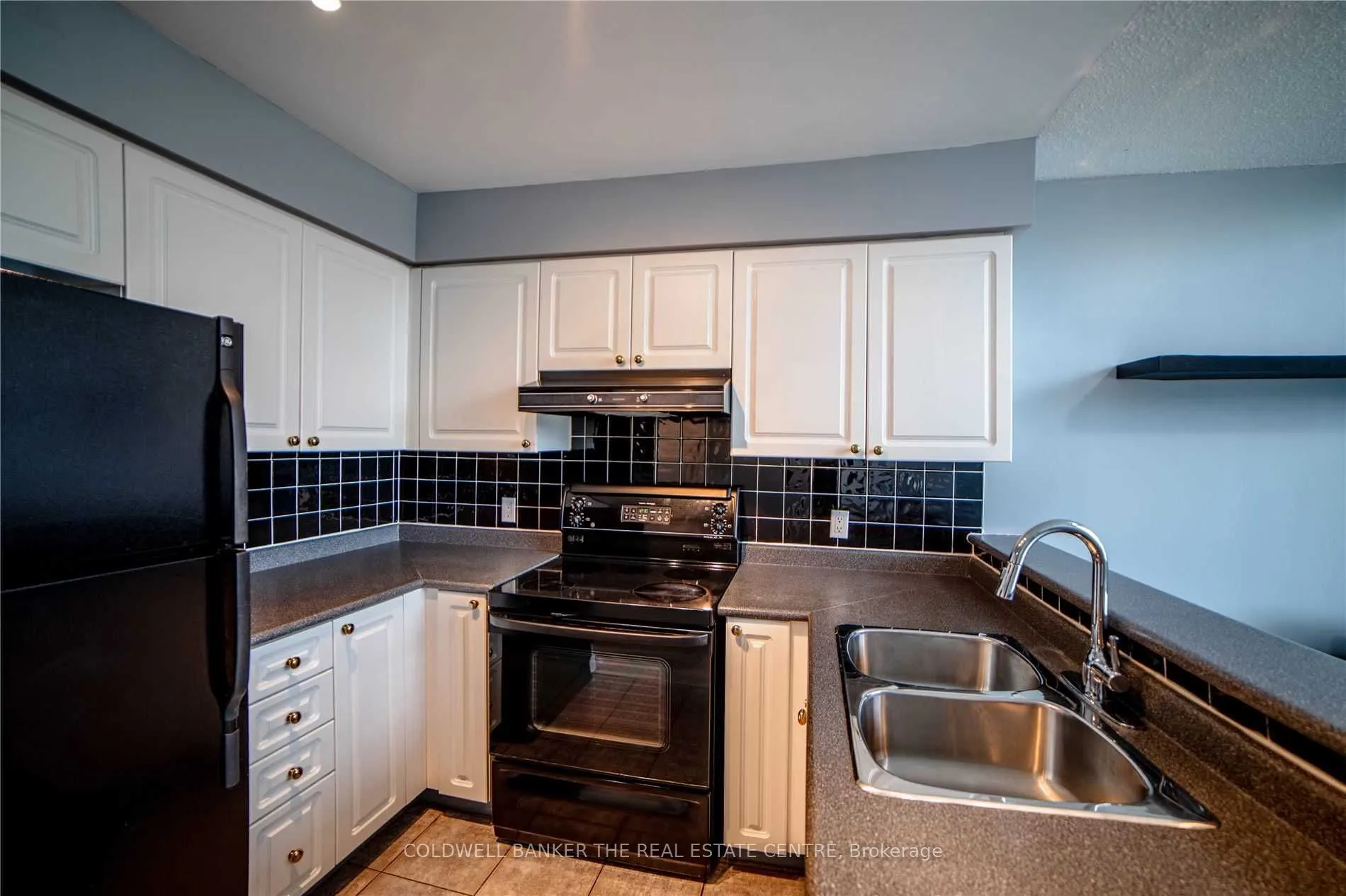 200 Manitoba Street, #224