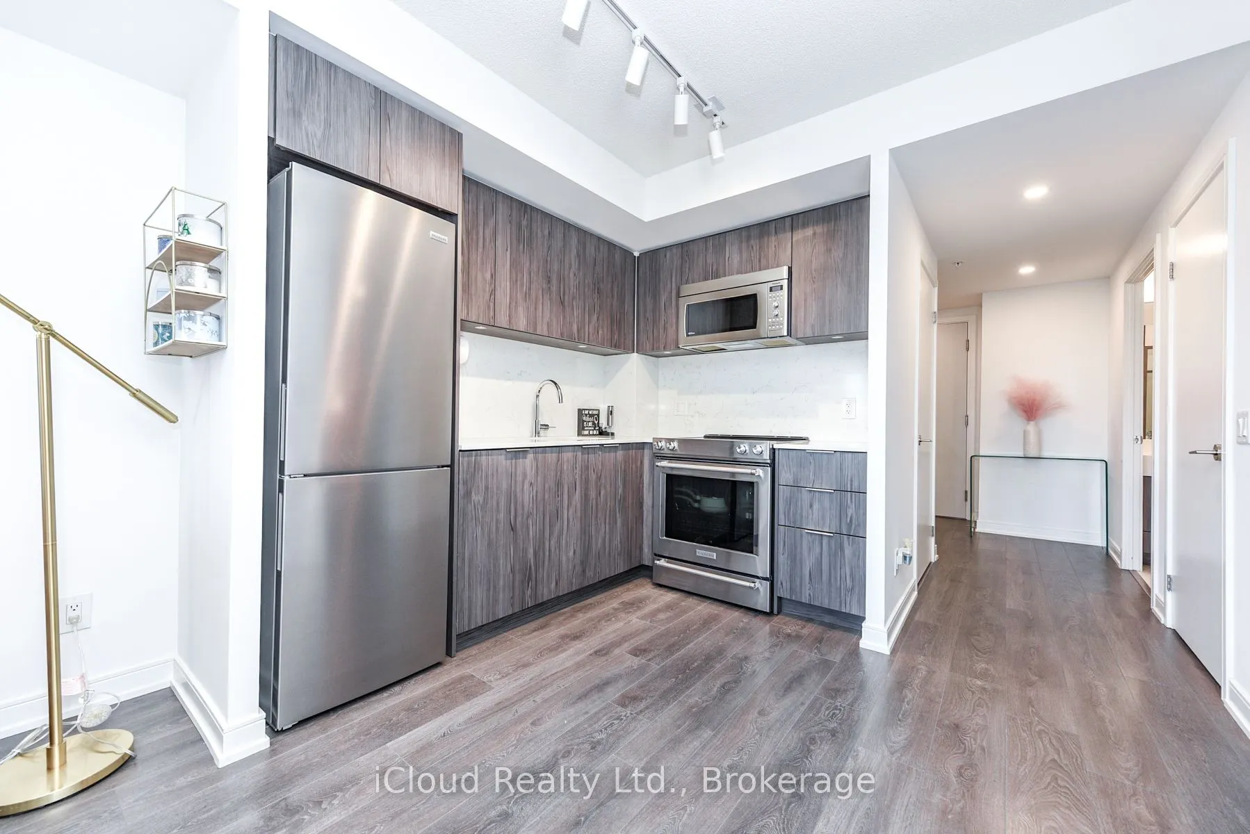 30 Samuel Wood Way, #1201
