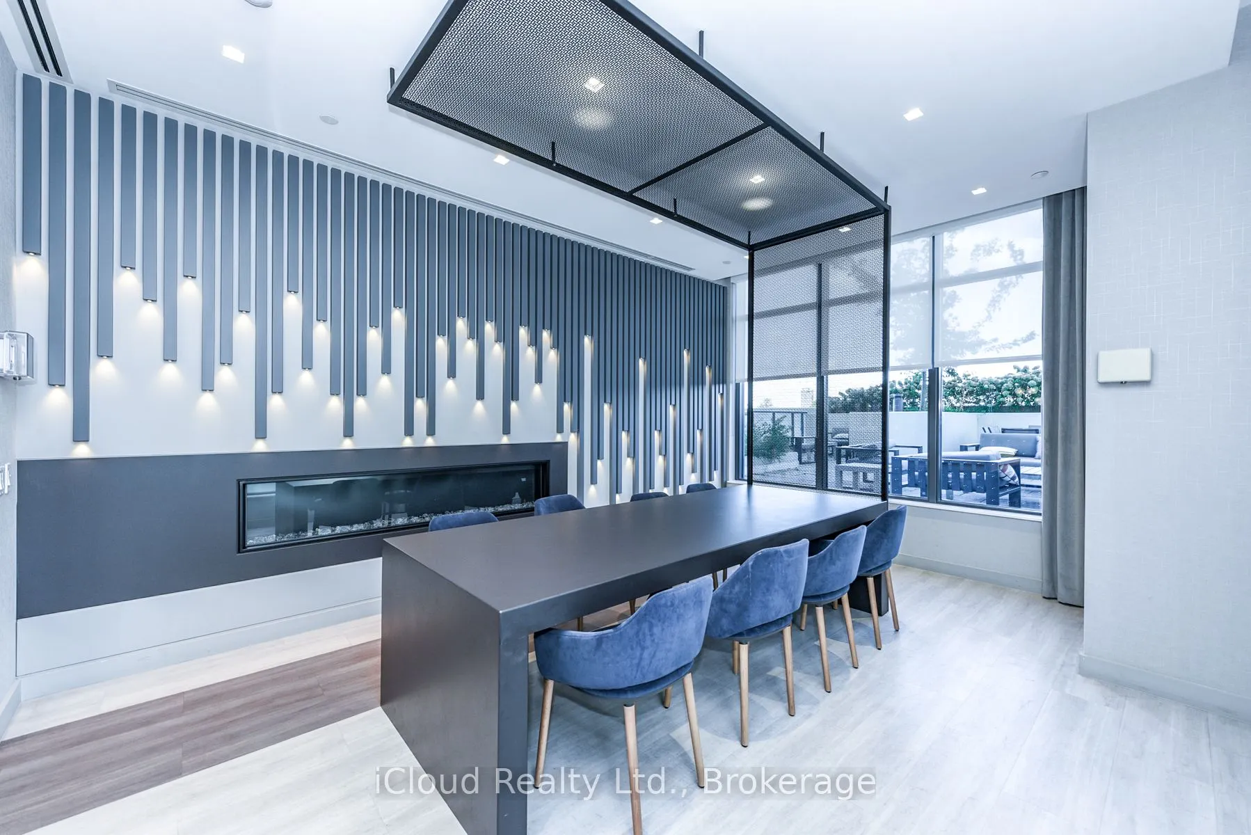 30 Samuel Wood Way, #1201