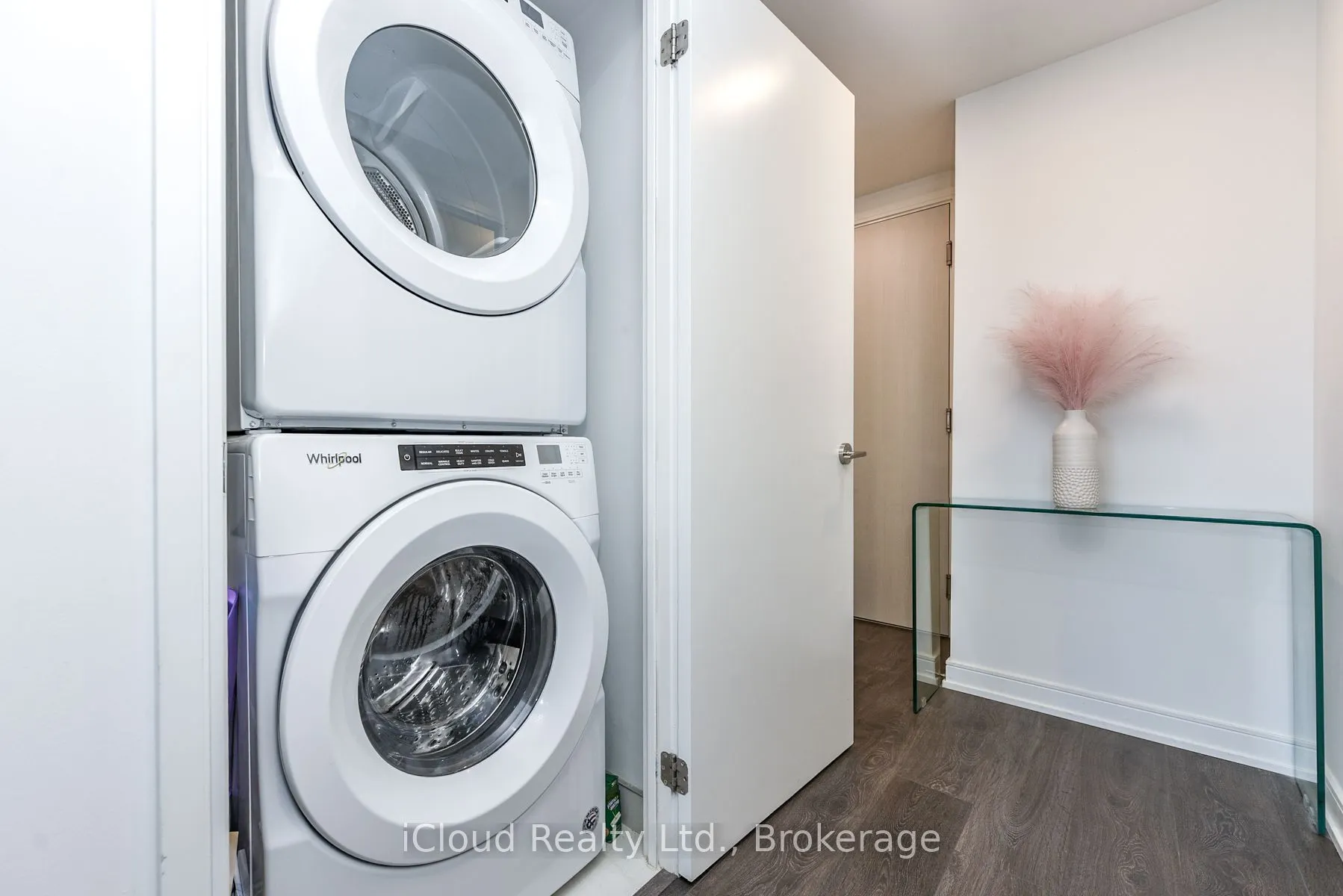30 Samuel Wood Way, #1201