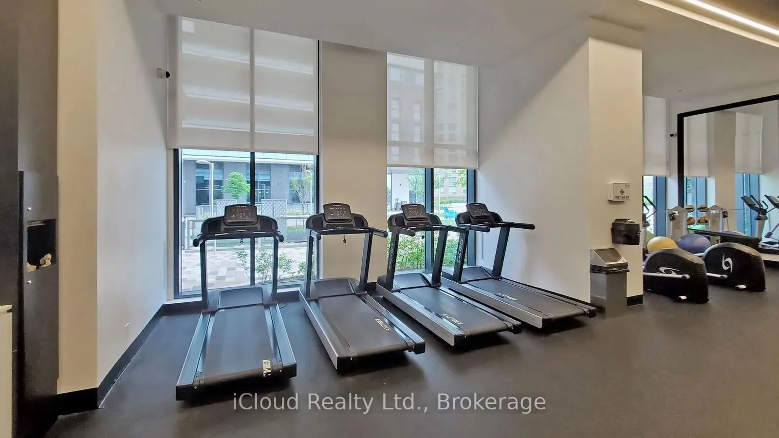30 Samuel Wood Way, #1201