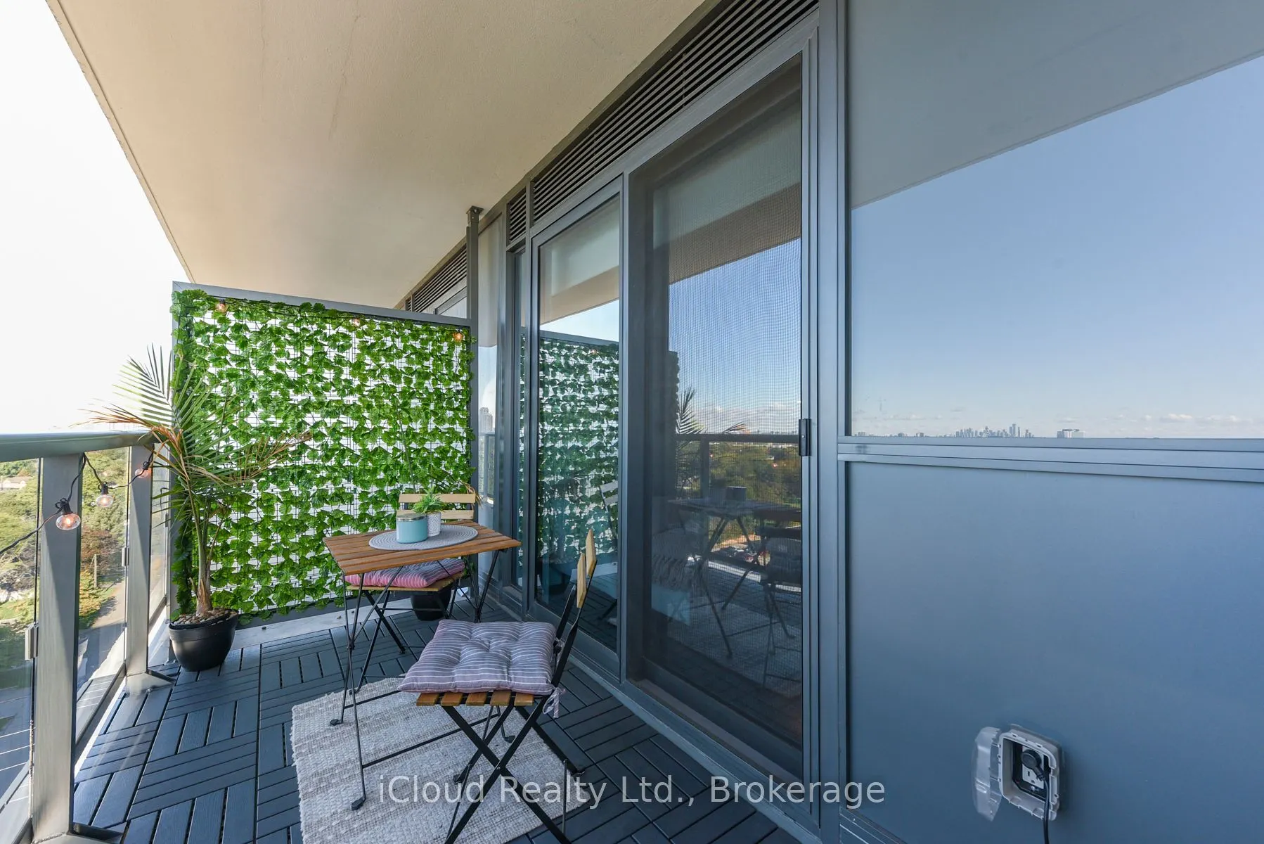 30 Samuel Wood Way, #1201