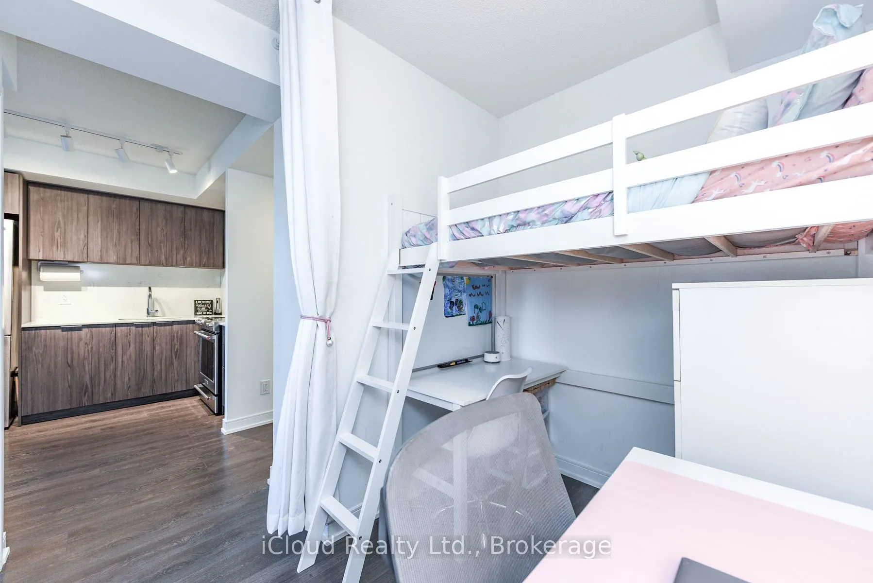 30 Samuel Wood Way, #1201