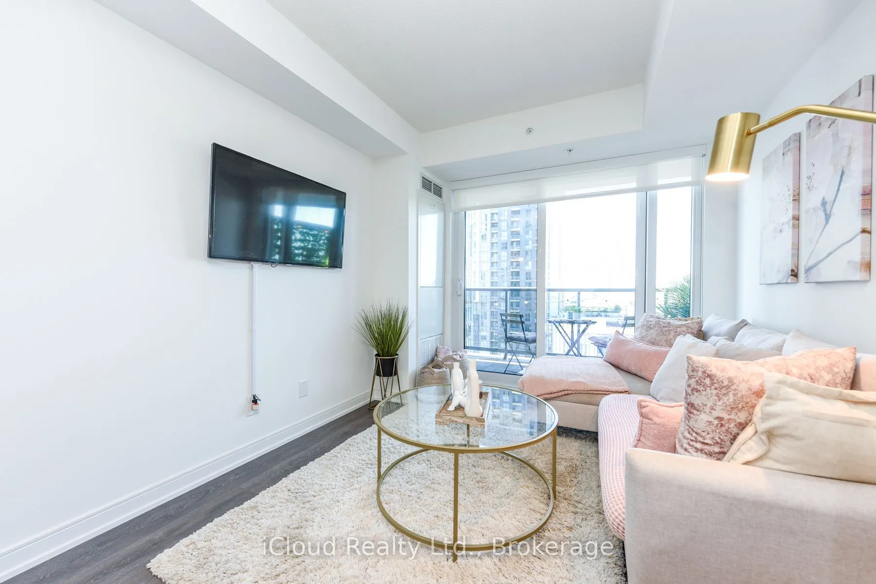 30 Samuel Wood Way, #1201