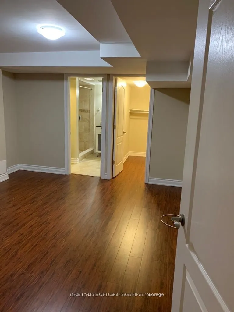 2256 Manor Hill Lower Drive, #Lower