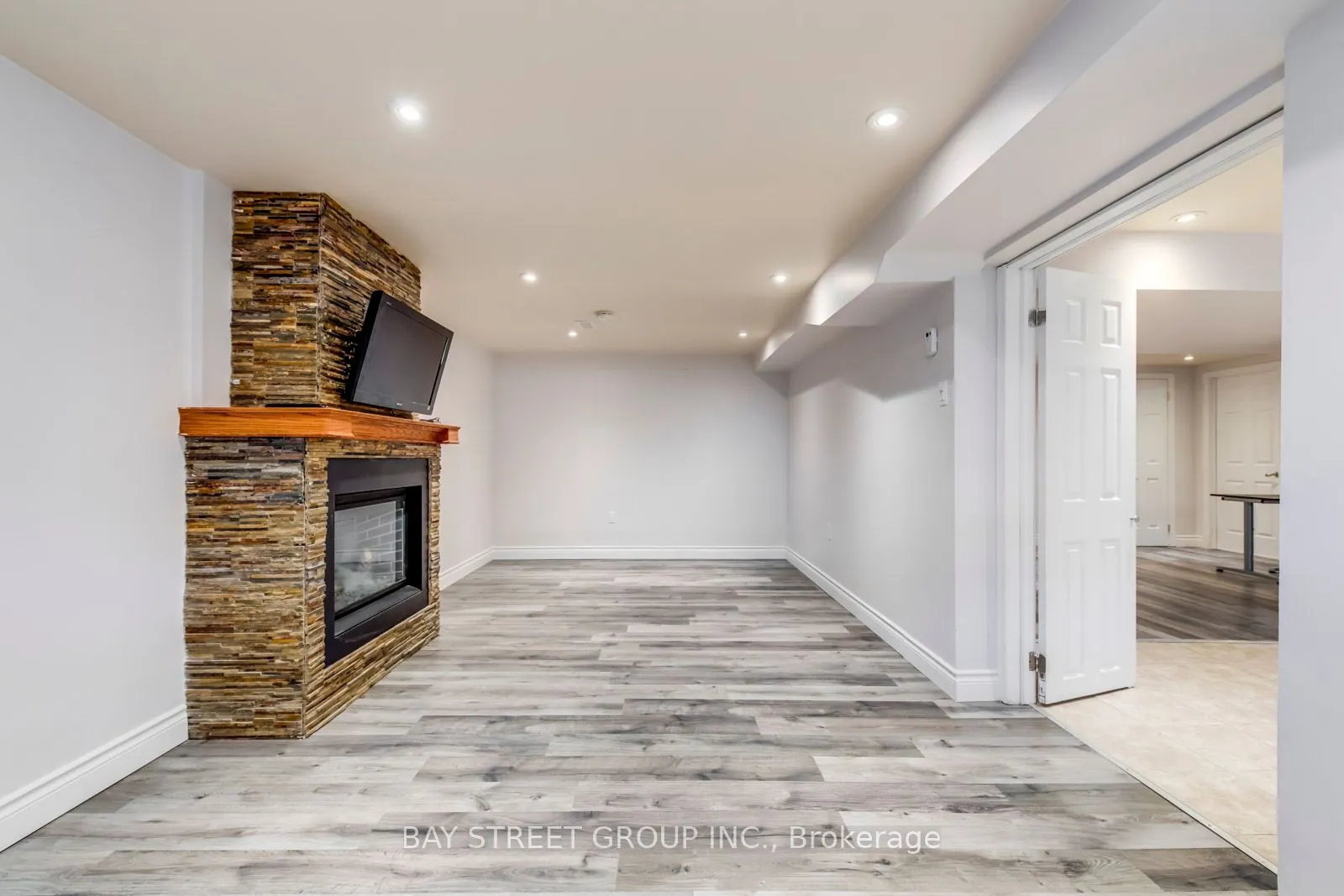 1479 Bridge Road