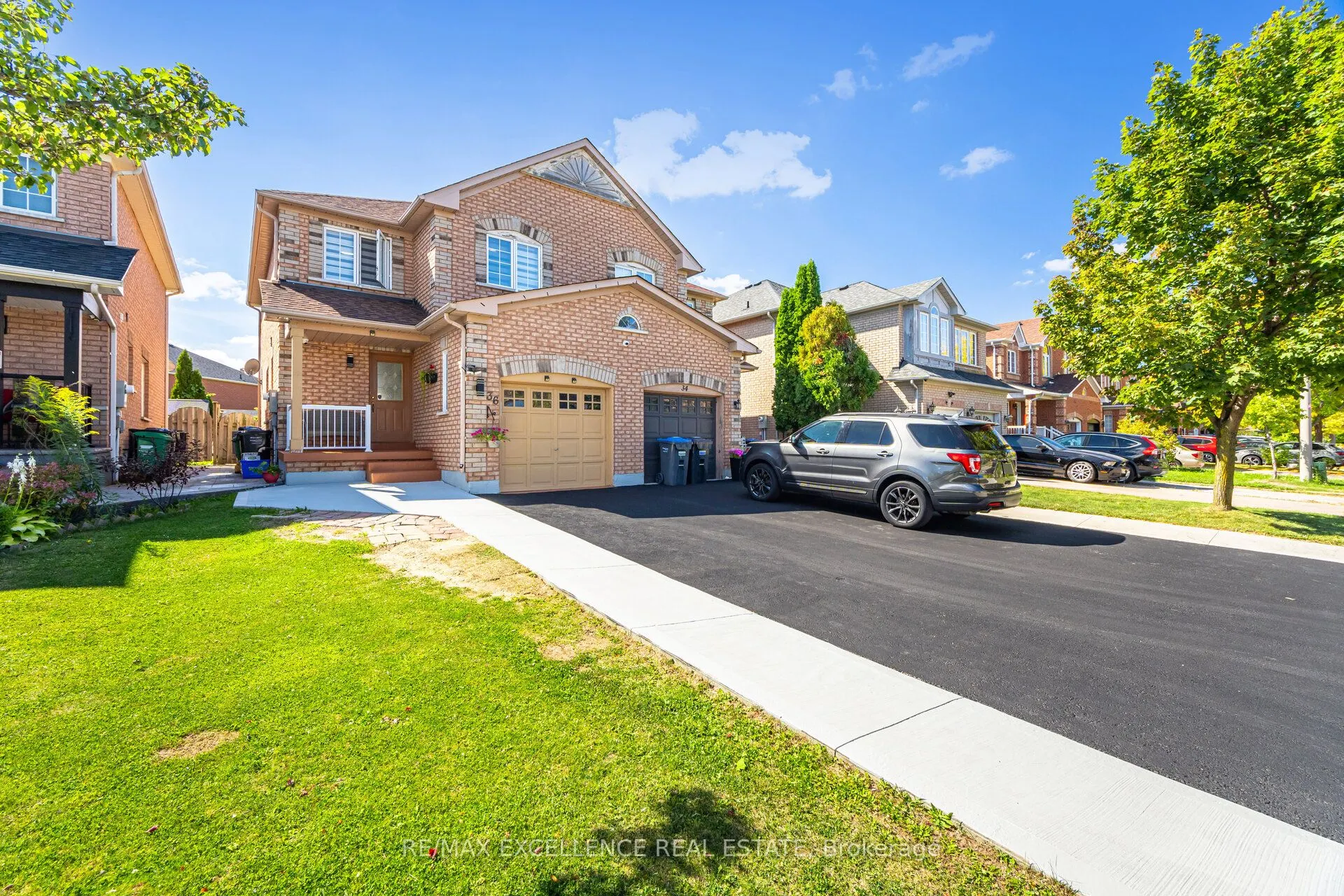 36 Coppermill Drive W
