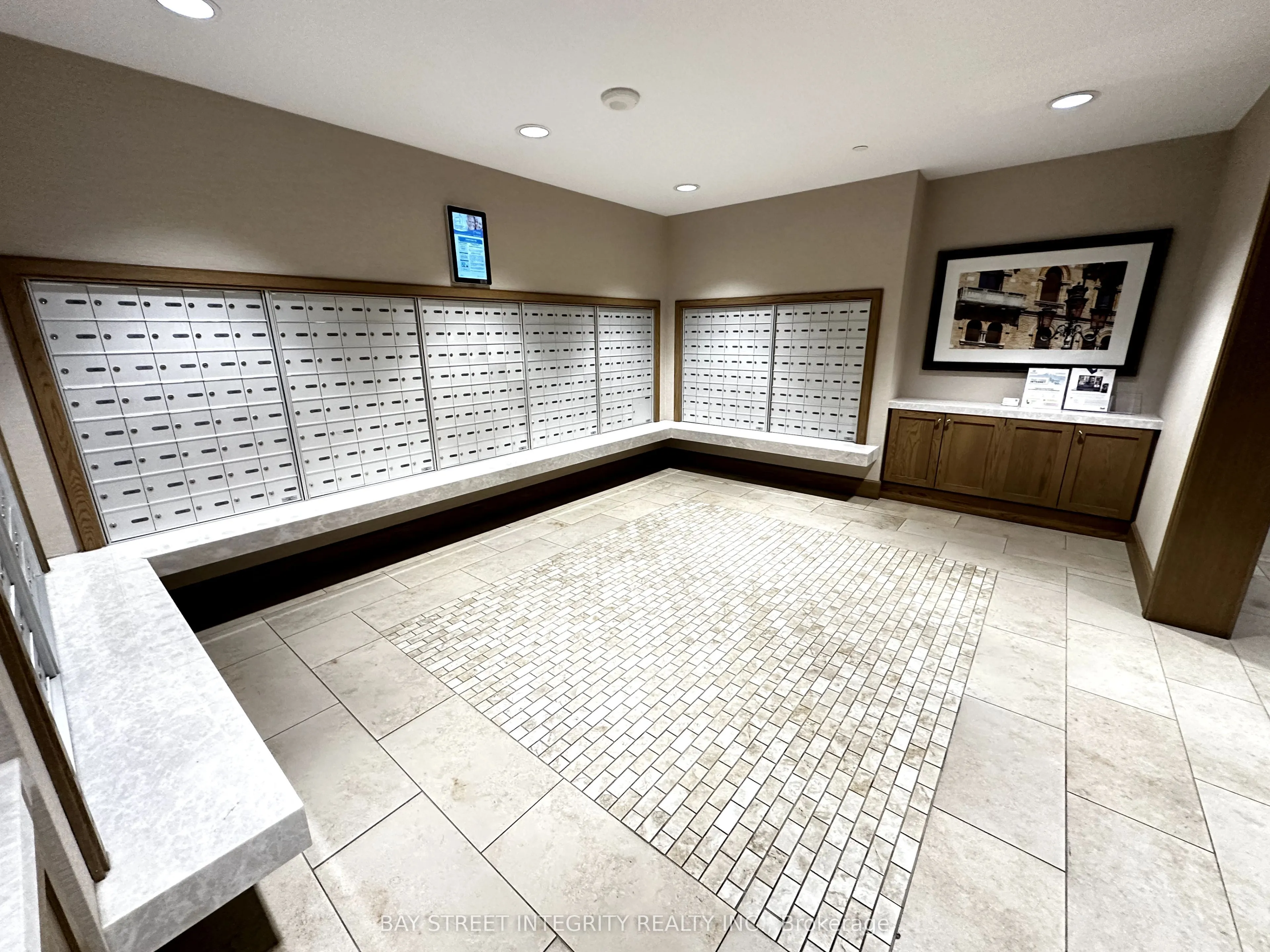 3091 Dufferin Street, #1102