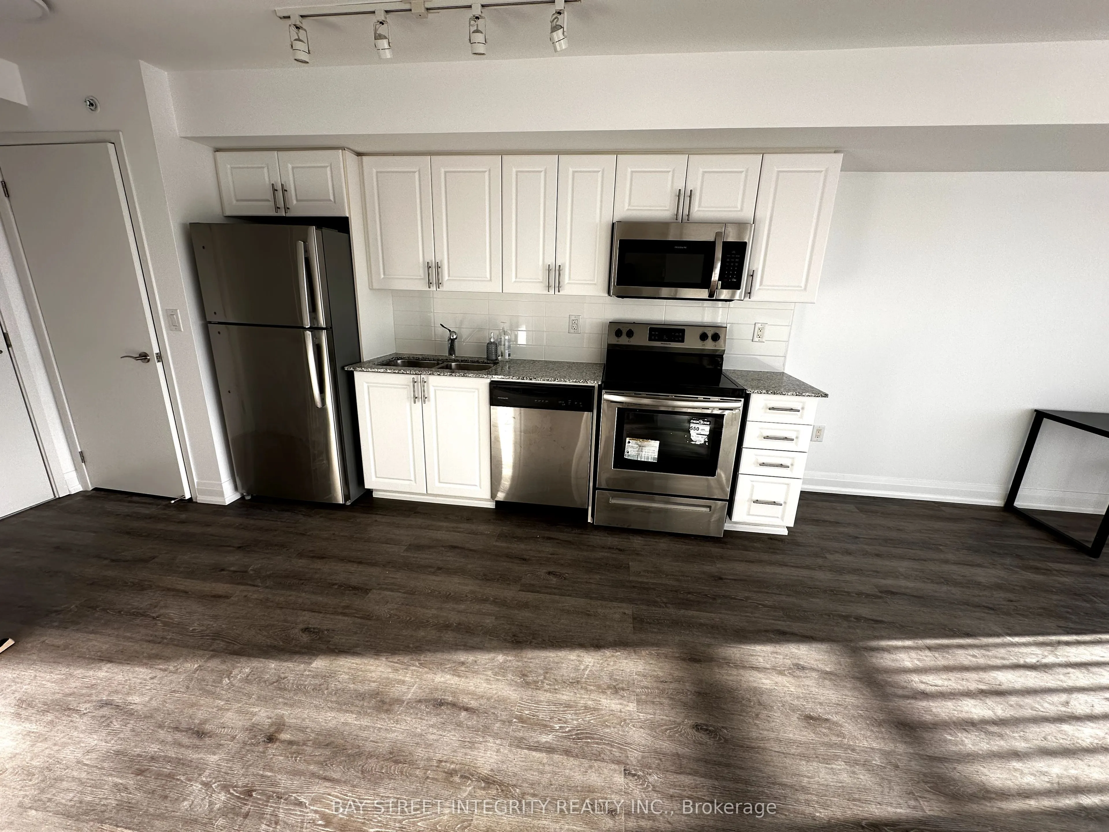 3091 Dufferin Street, #1102