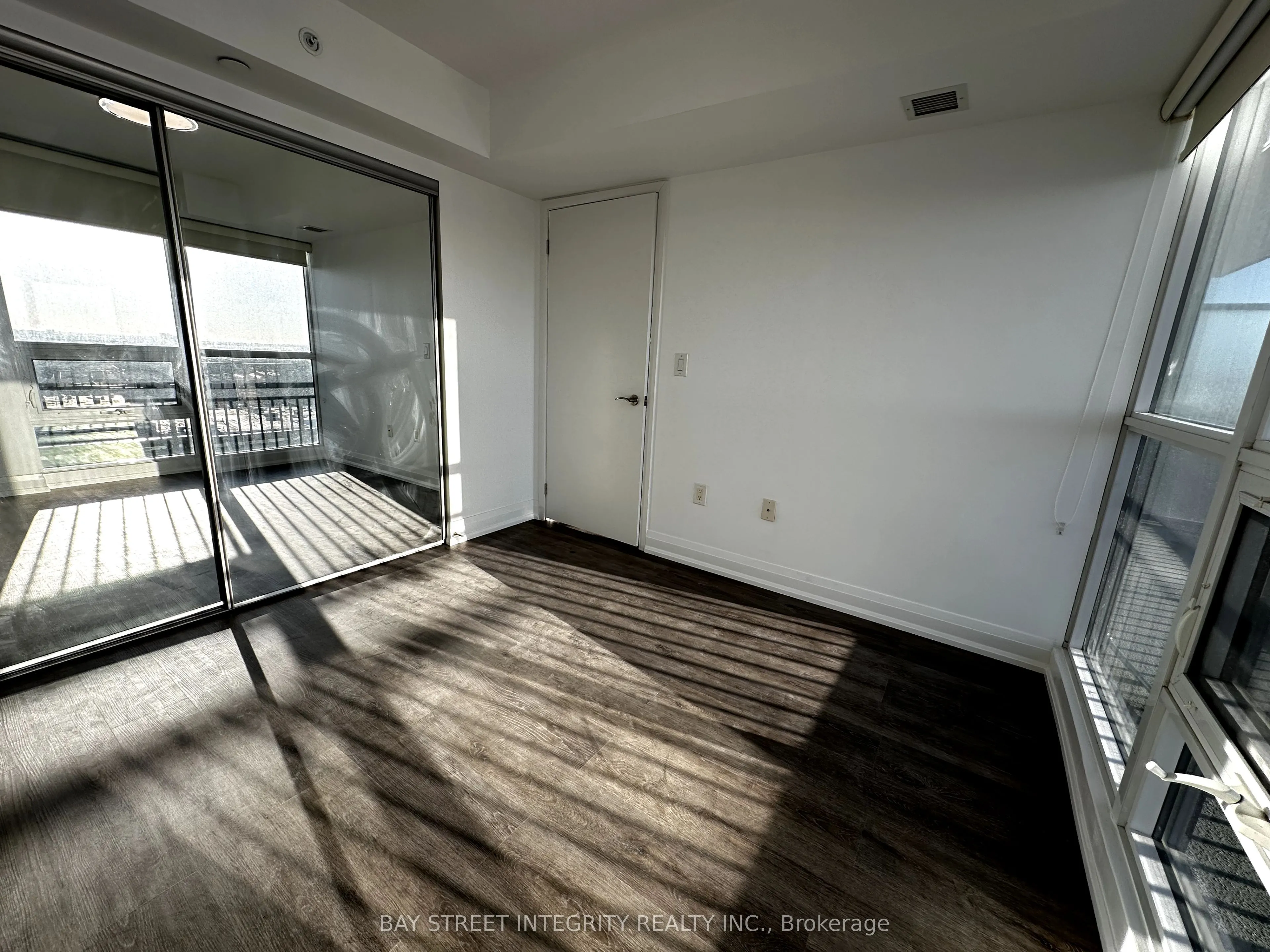 3091 Dufferin Street, #1102