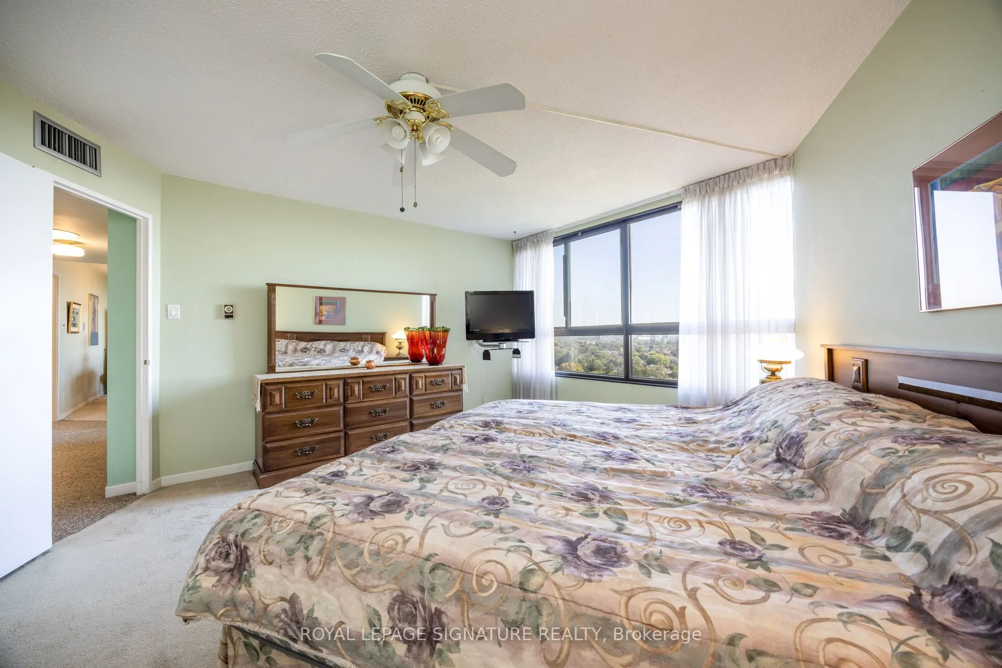 1300 Bloor Street, #1405