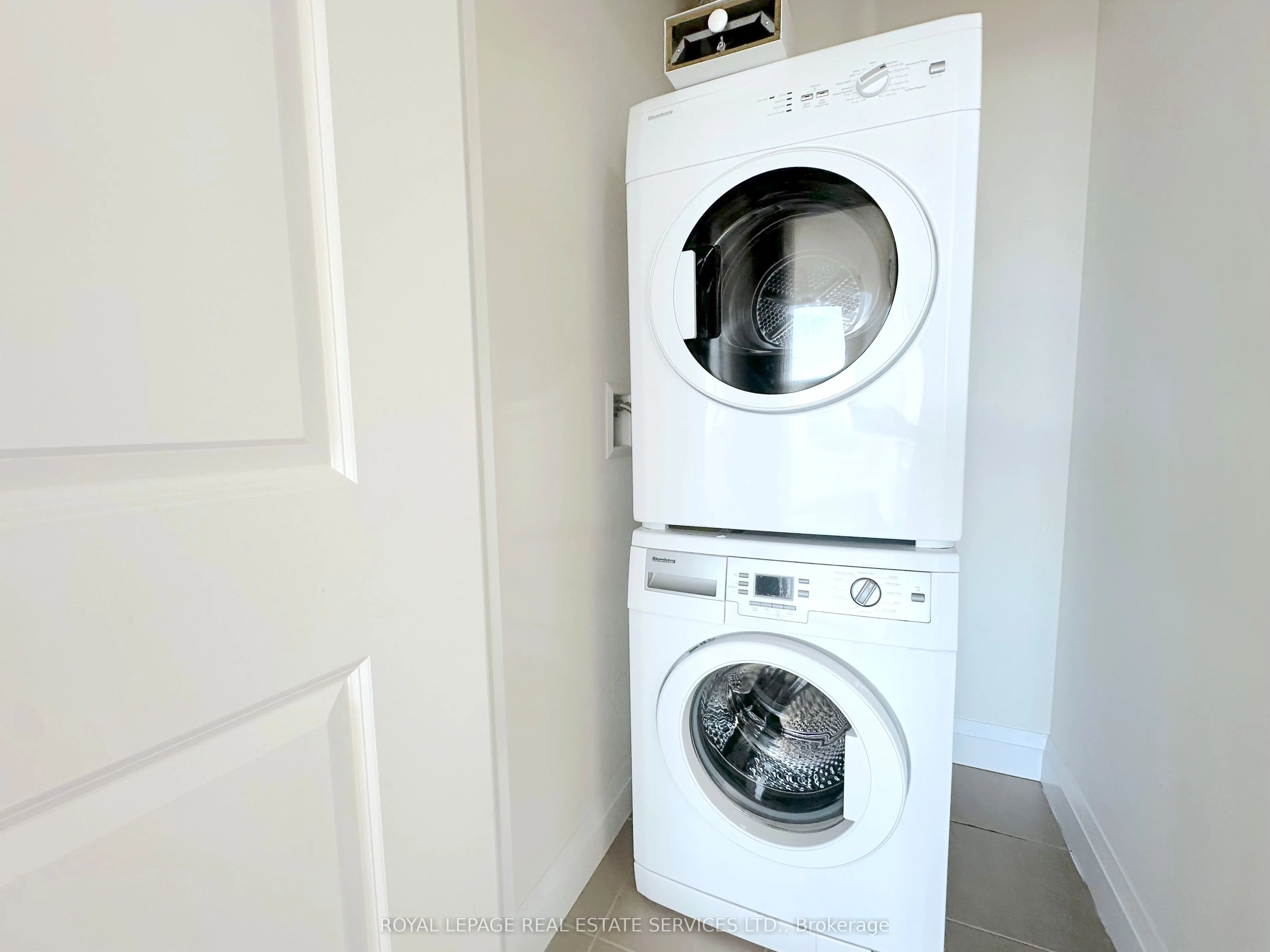 2333 Taunton Road, #1009