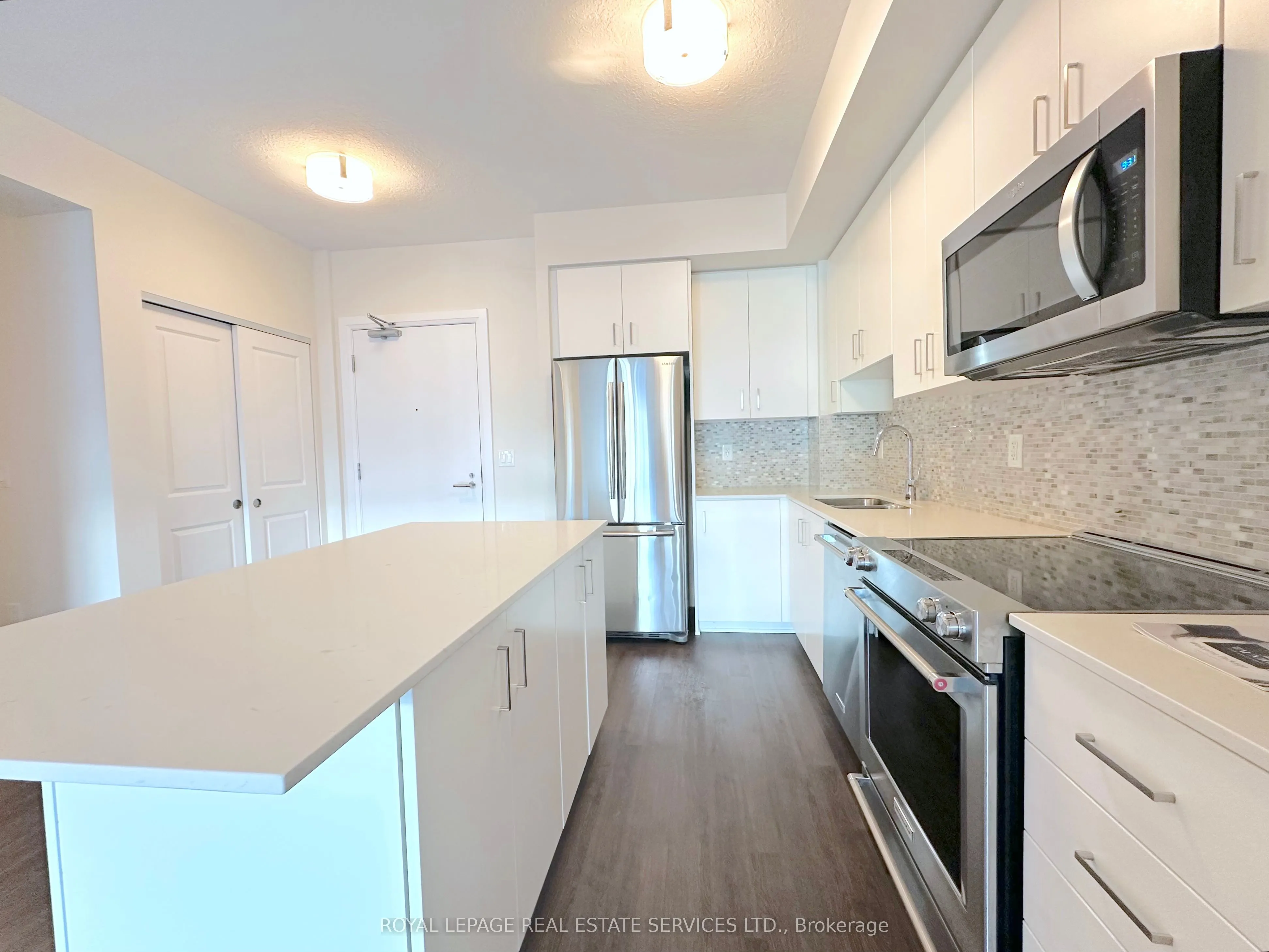 2333 Taunton Road, #503