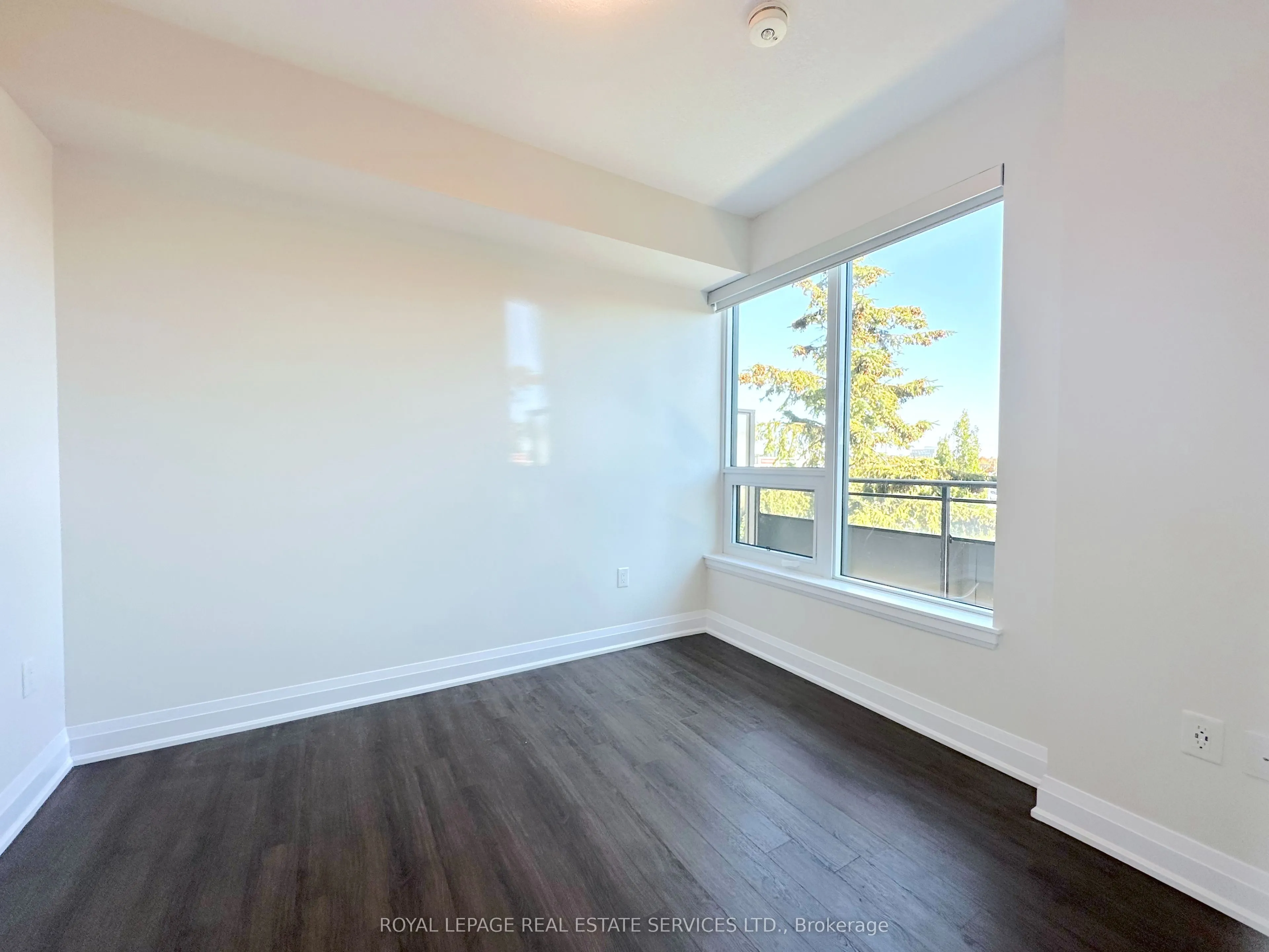 2333 Taunton Road, #328