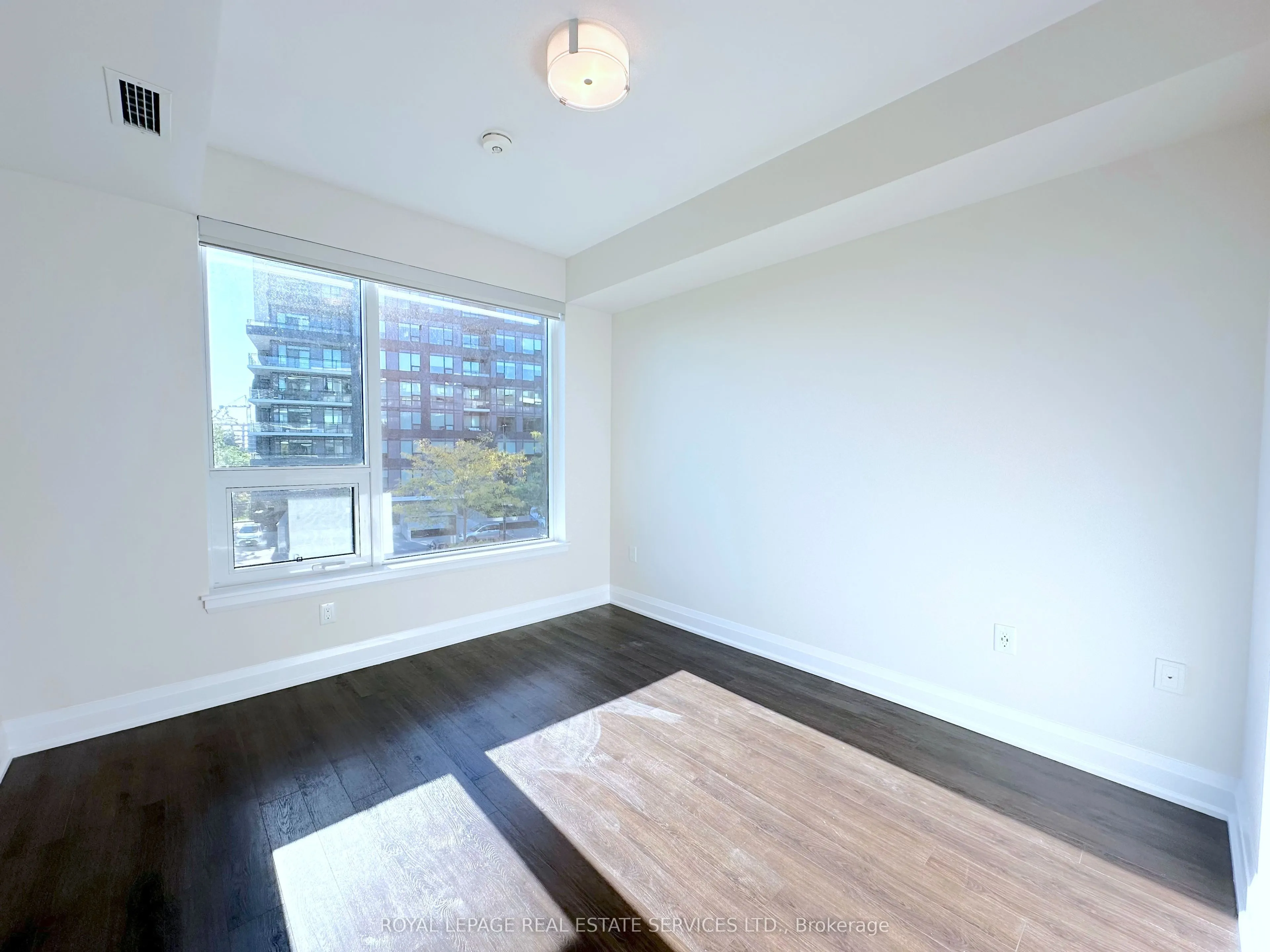2333 Taunton Road, #328