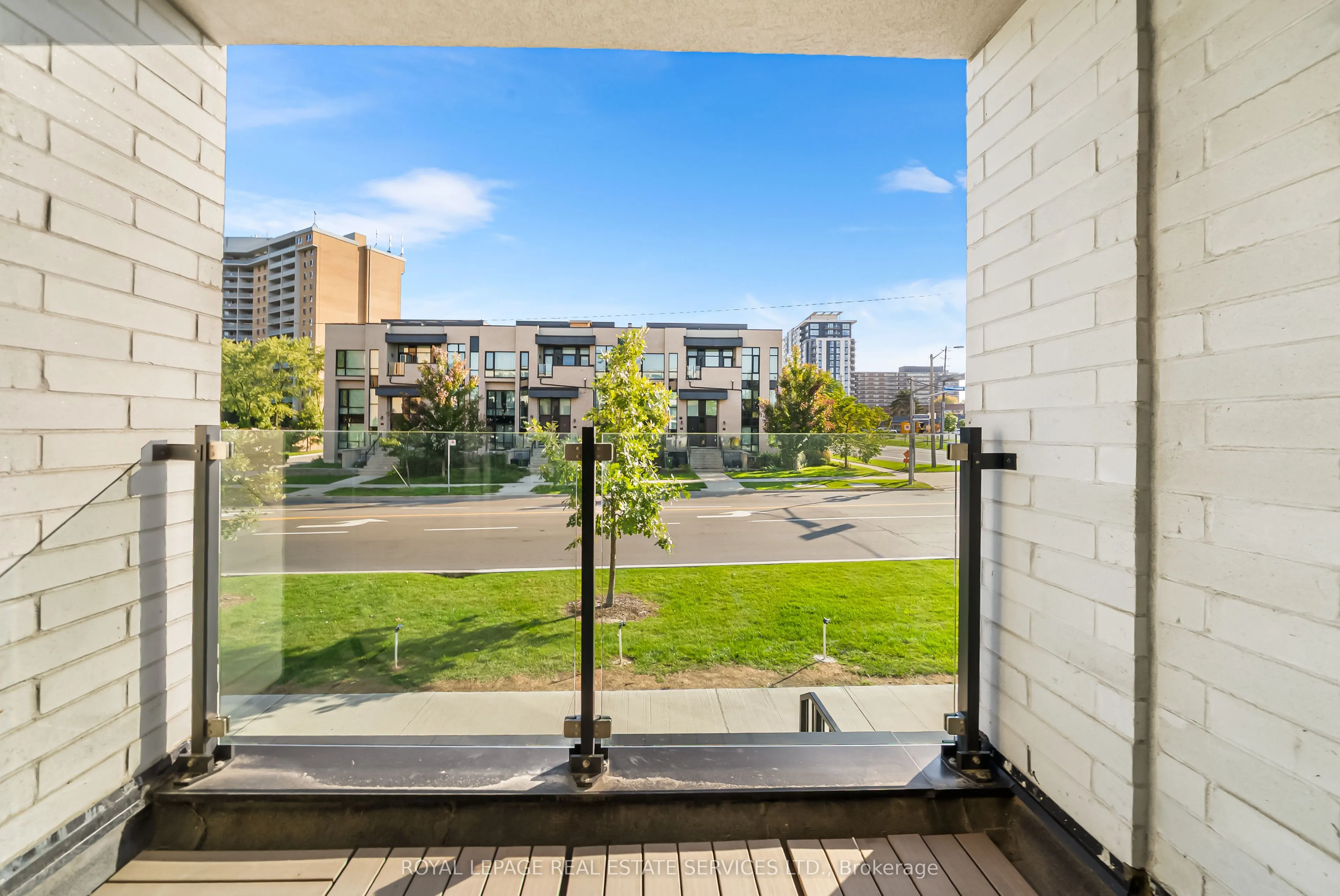 130 Widdicombe Hill Boulevard, #413