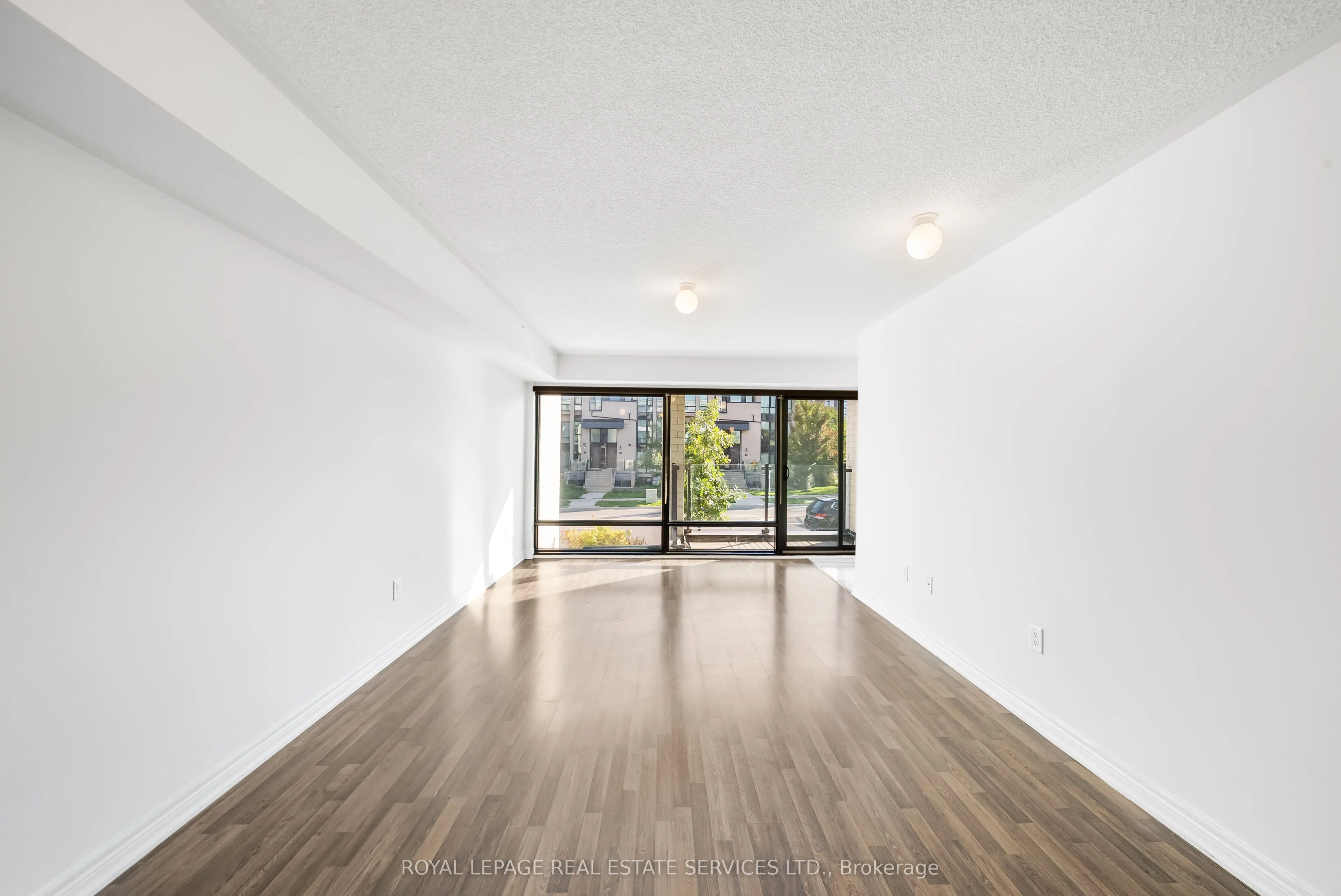 130 Widdicombe Hill Boulevard, #413