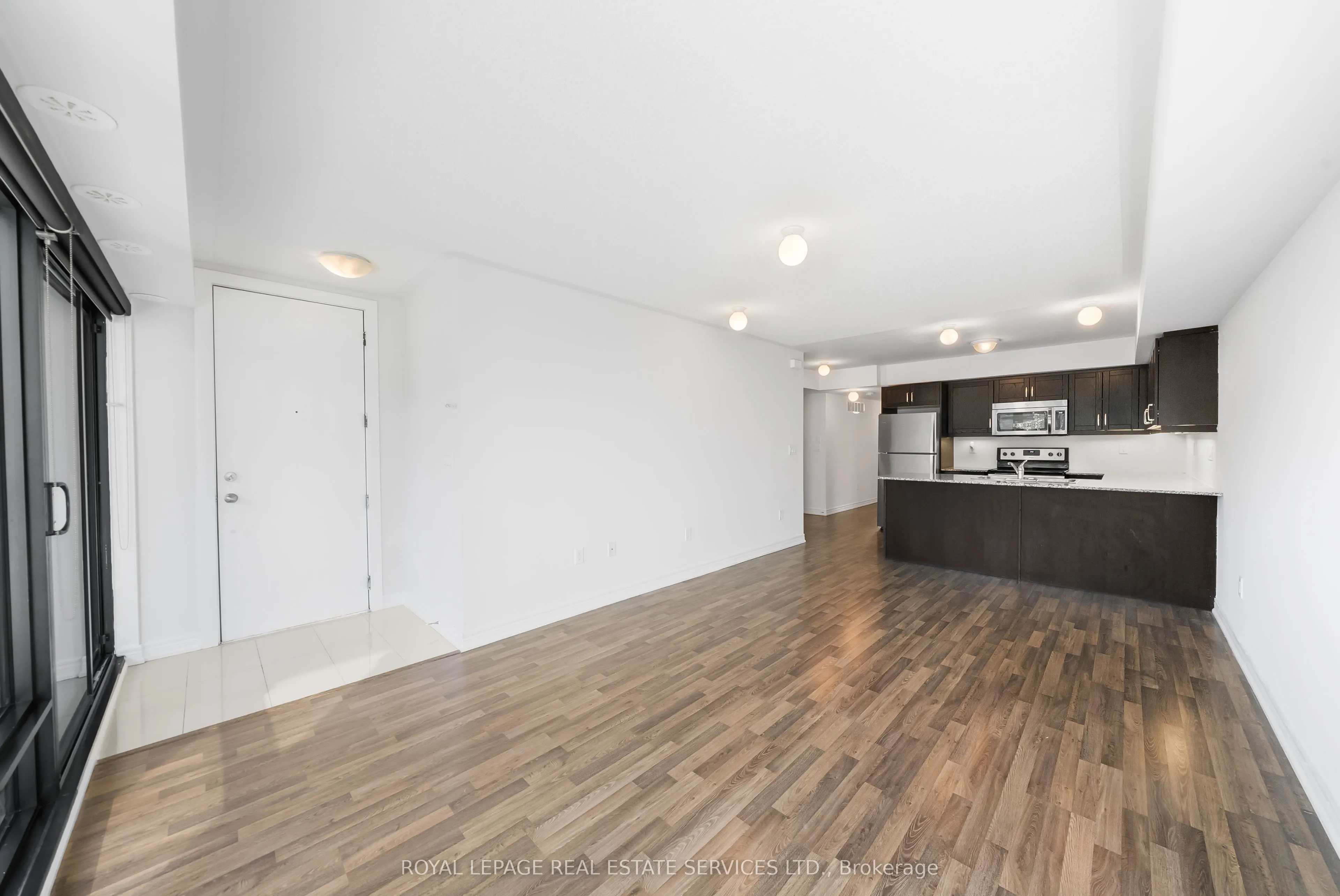 130 Widdicombe Hill Boulevard, #413