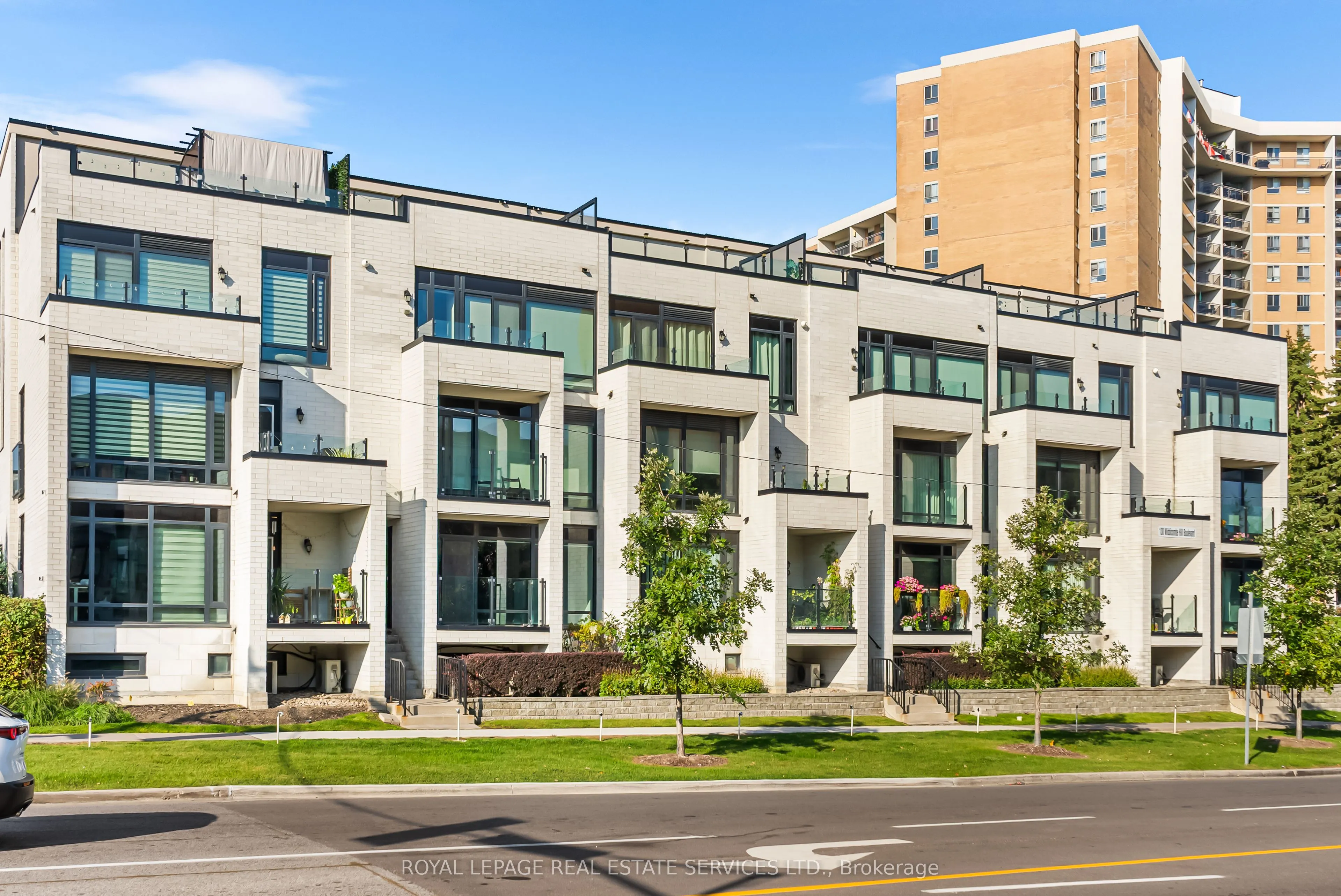 130 Widdicombe Hill Boulevard, #413