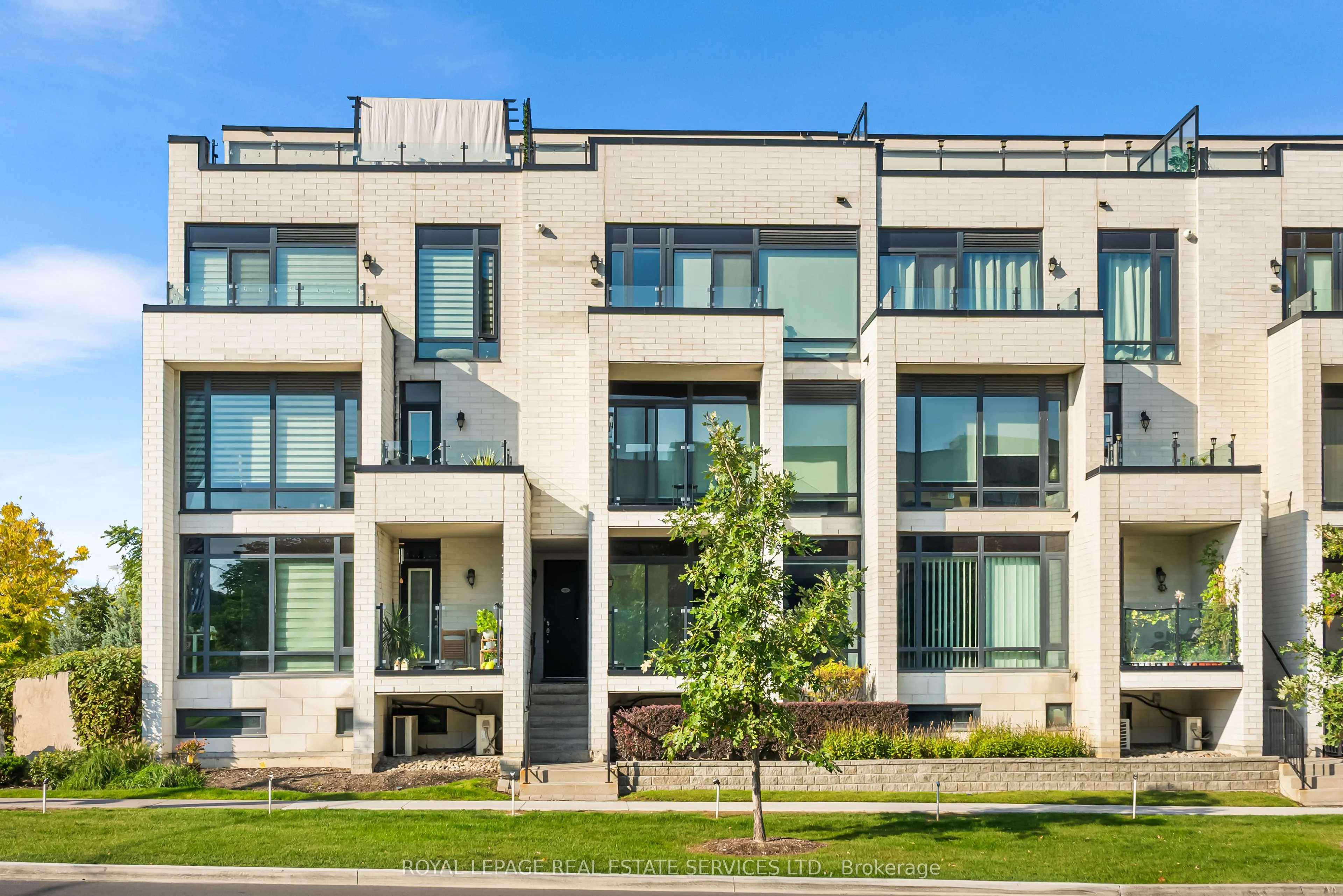 130 Widdicombe Hill Boulevard, #413