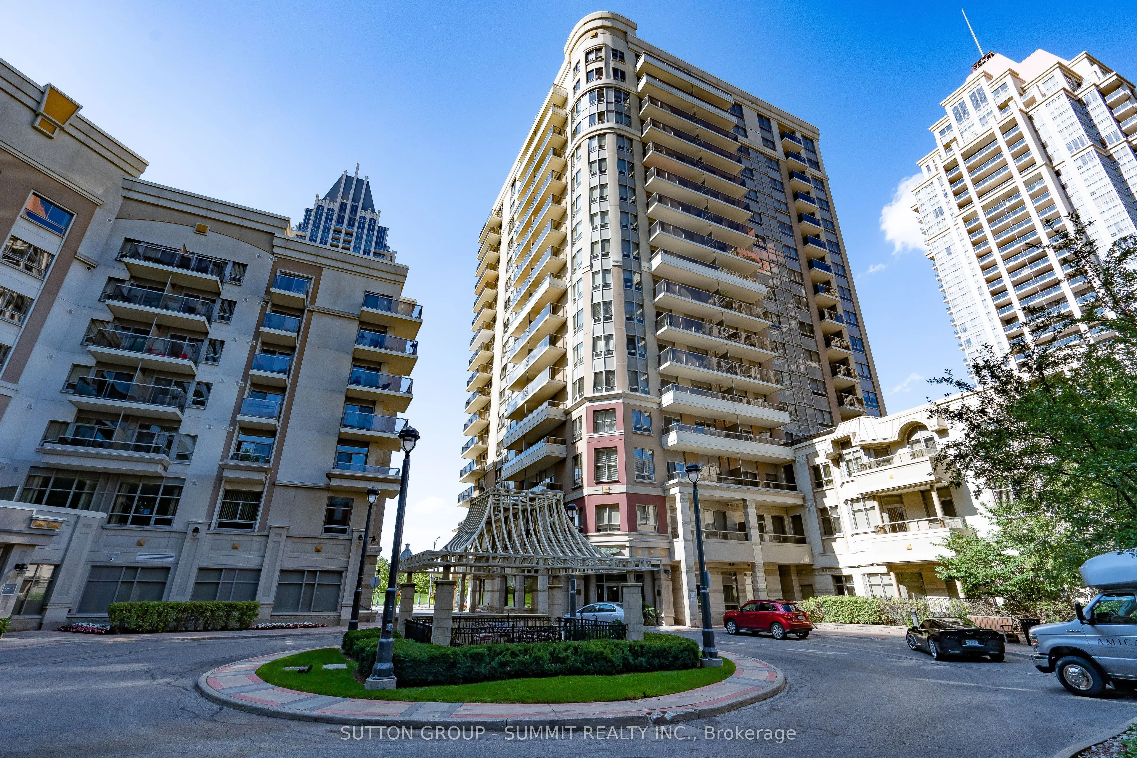 350 PRINCESS ROYAL Drive, #107